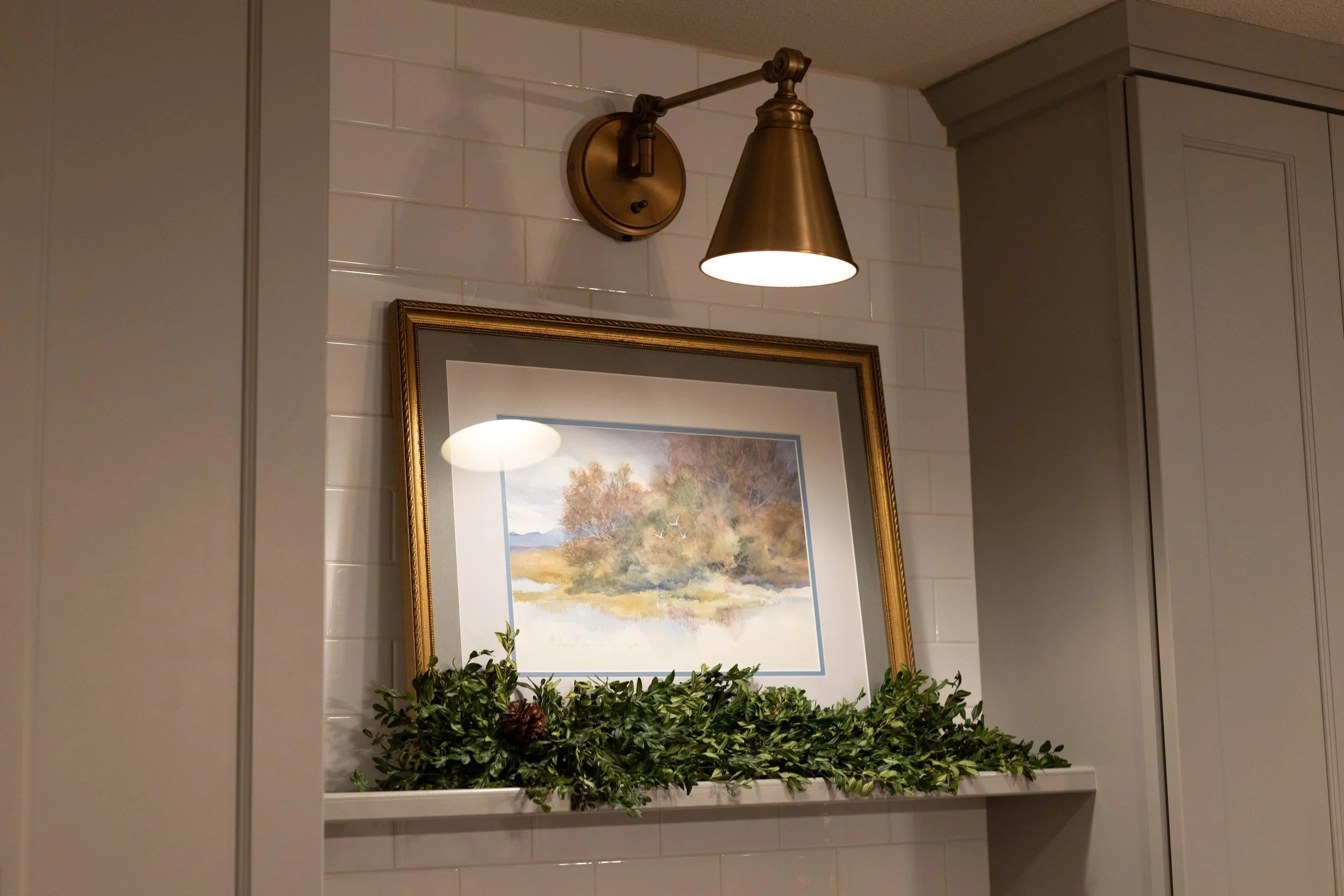 BoxwoodGarlandMantel.png