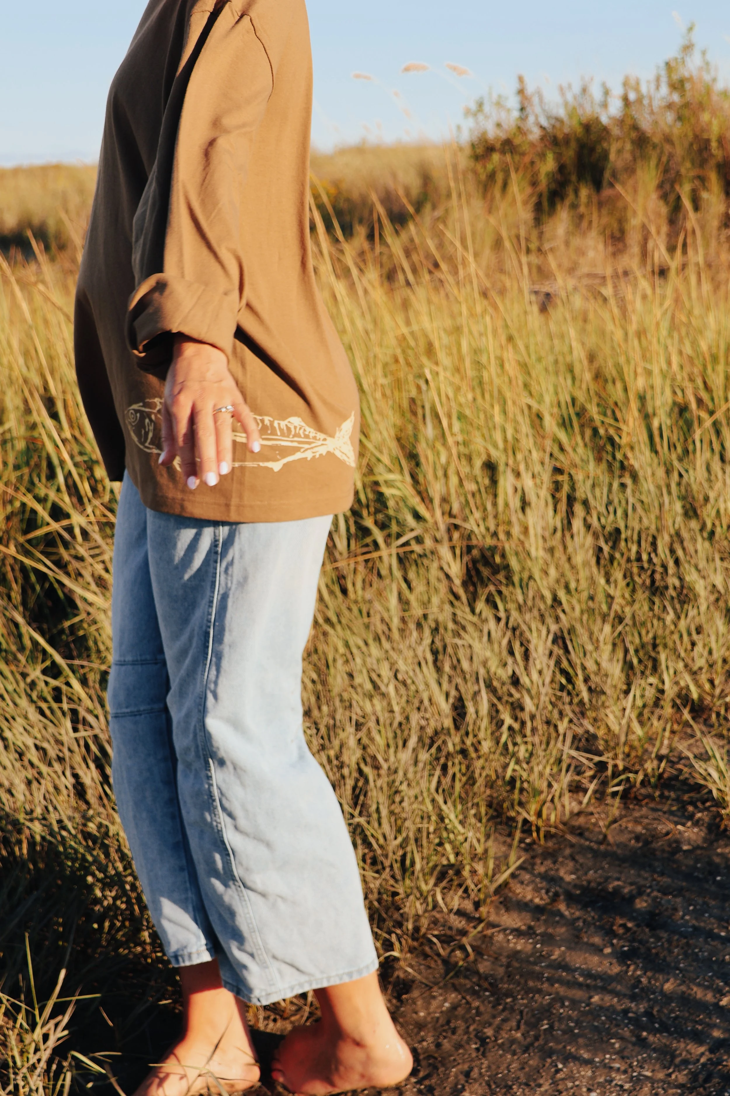 side fish tee1680.JPG