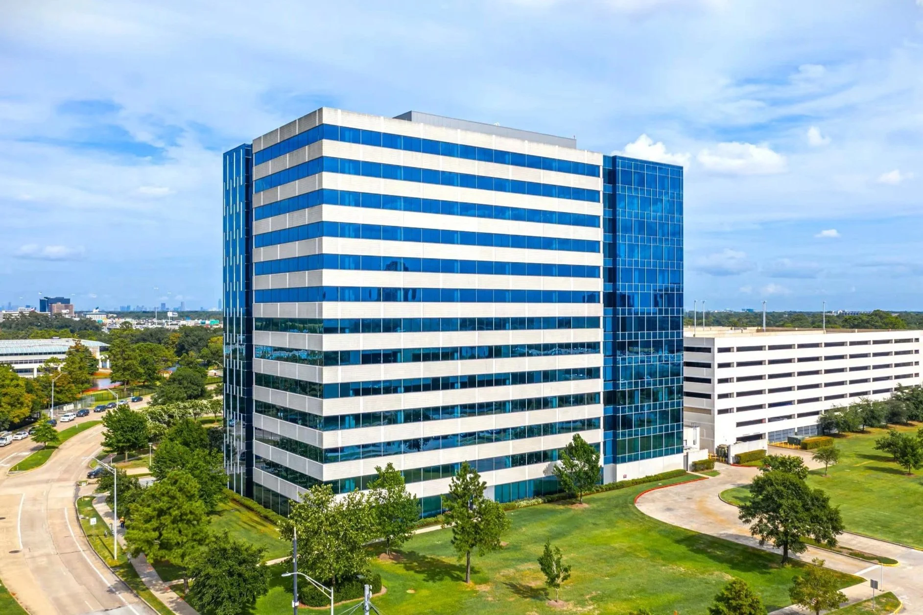 585-N-Dairy-Ashford-Rd-Houston-TX-Building-Photo-1-LargeHighDefinition.jpg