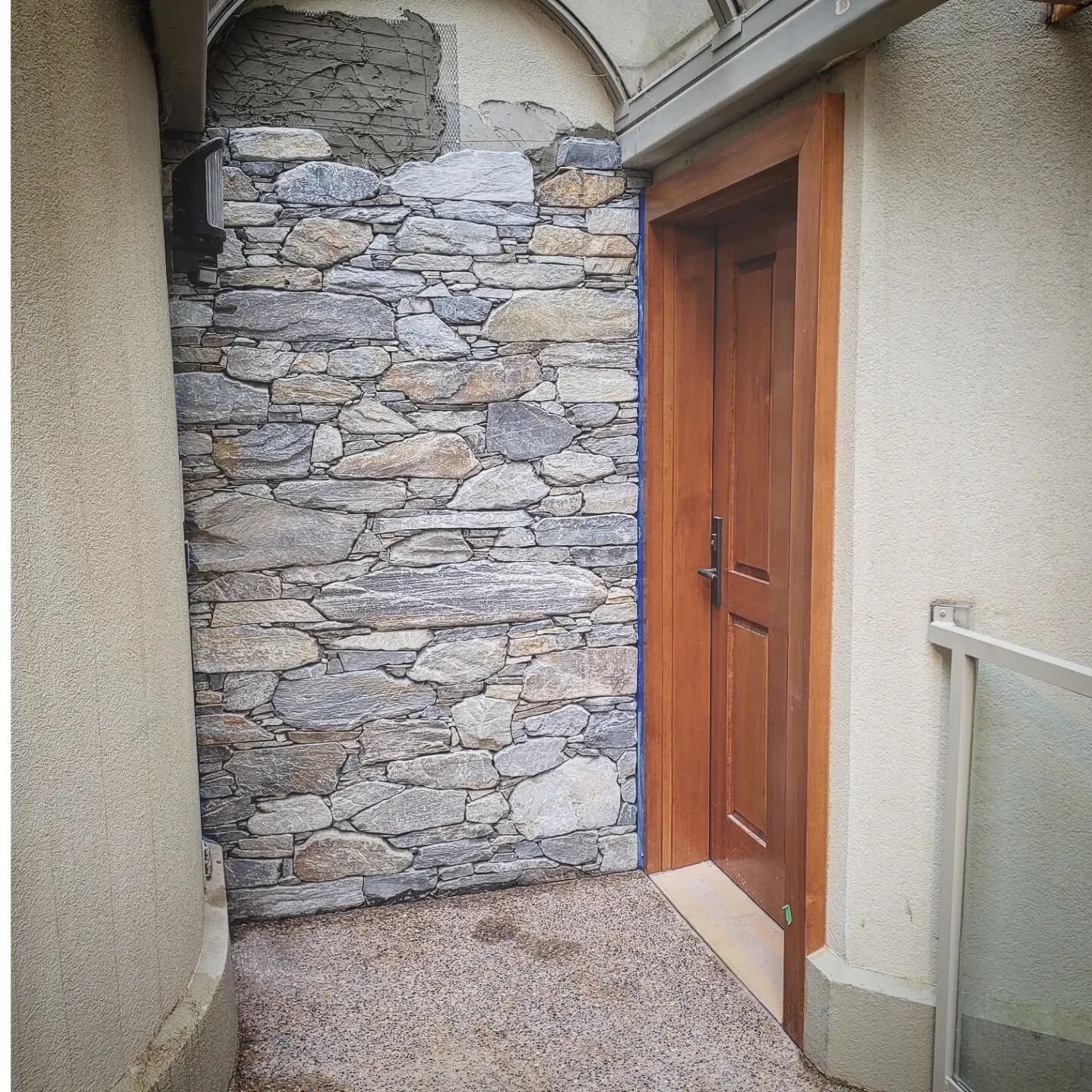 Art⚒️⚒️#stoneartist #stonemasons #building #smallbusiness #ancient #stone #stonemason #customhome #customhomes #natural #ledgestone #random #pattern #patterns #patterndesign #patternmaking #flow #craft #crafts #craftsman #craftsmanship ##masonry #mas