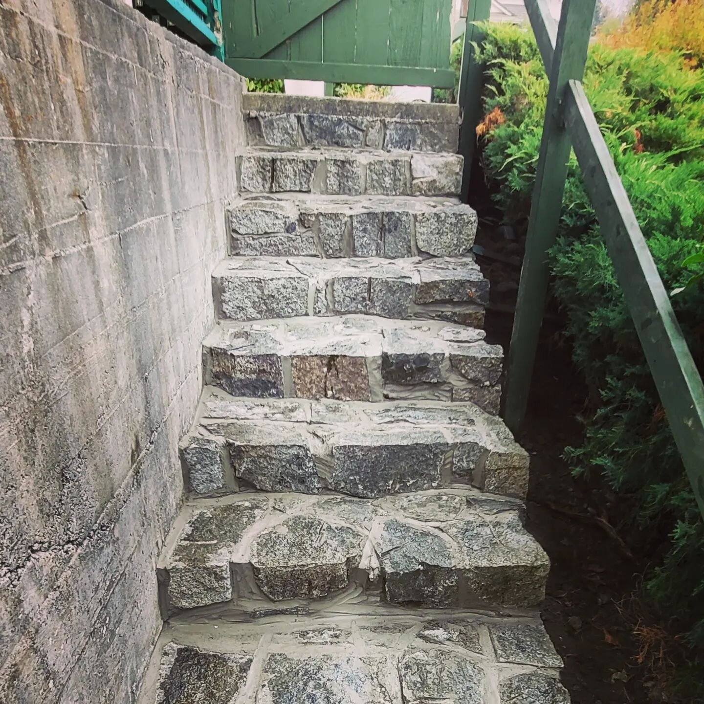 Granite steps re joint and repair job.The Authentic look⚒️