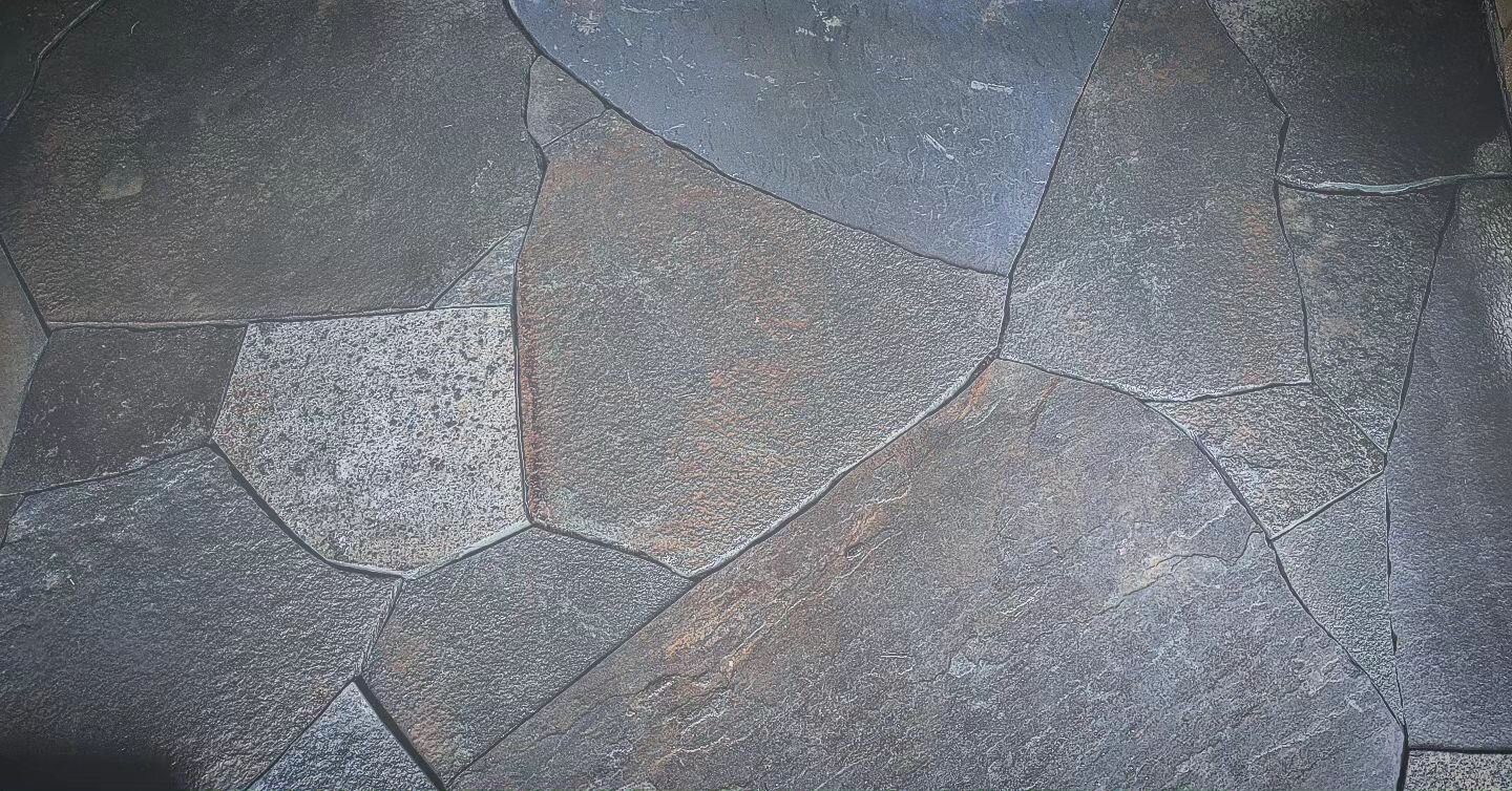 Natural stone paving design ⚒️📐#crazypaving #paving #naturalstone #bluestone #stonemasonry #stonemason #customhome #design #craftsmanship #craftsman #art #artist