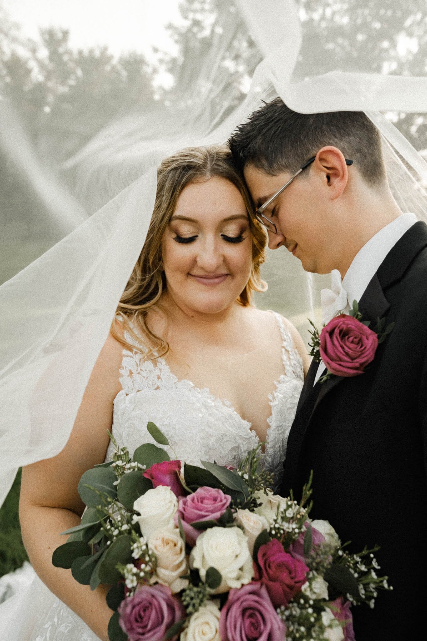  pittsburgh wedding photographers bride and groom photos 