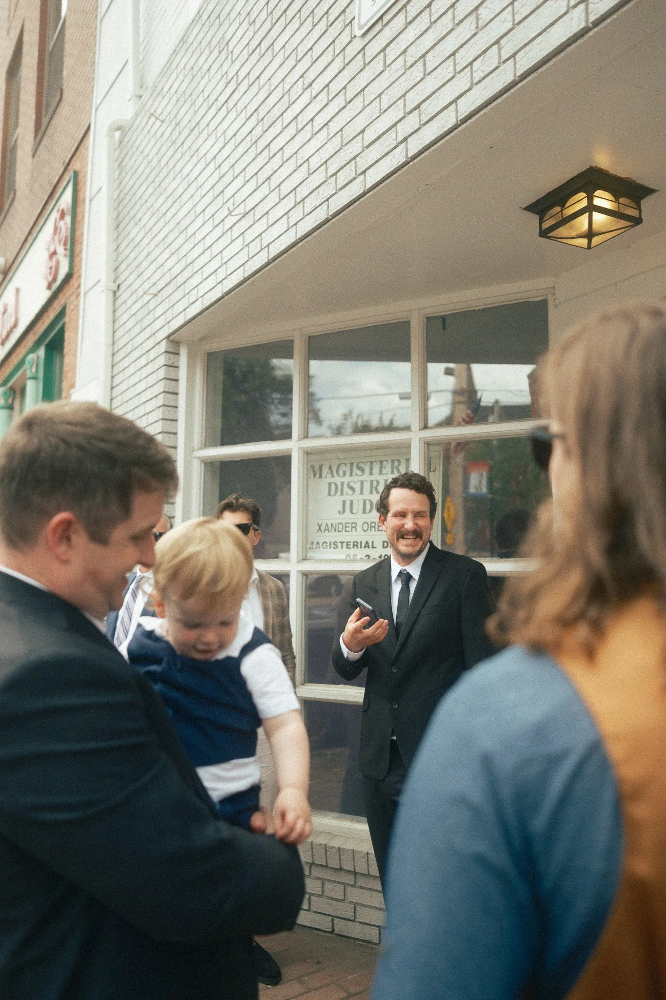  intimate courthouse wedding in pittsburgh 
