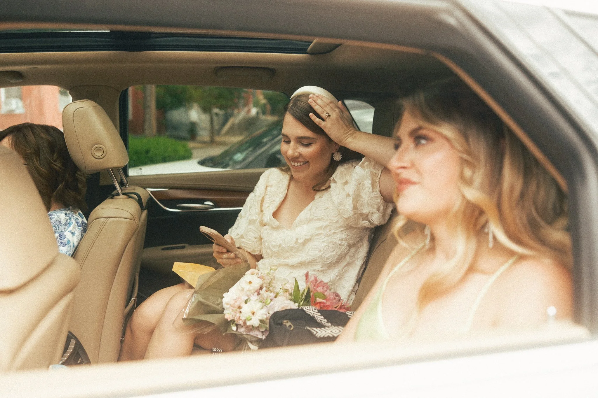 intimate courthouse wedding in pittsburgh bride