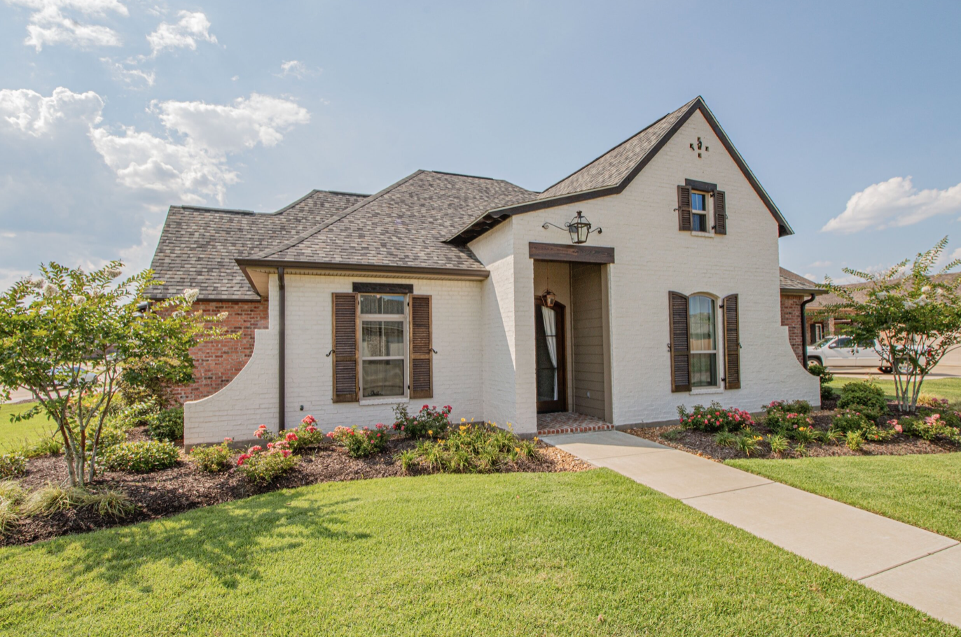 5 Crucial Red Flags to Identify Before Purchasing a Home