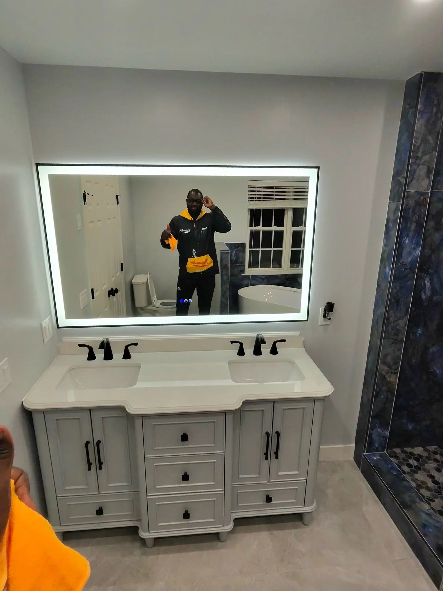 HEIF Image-4561-9B75-54-6.jpeg