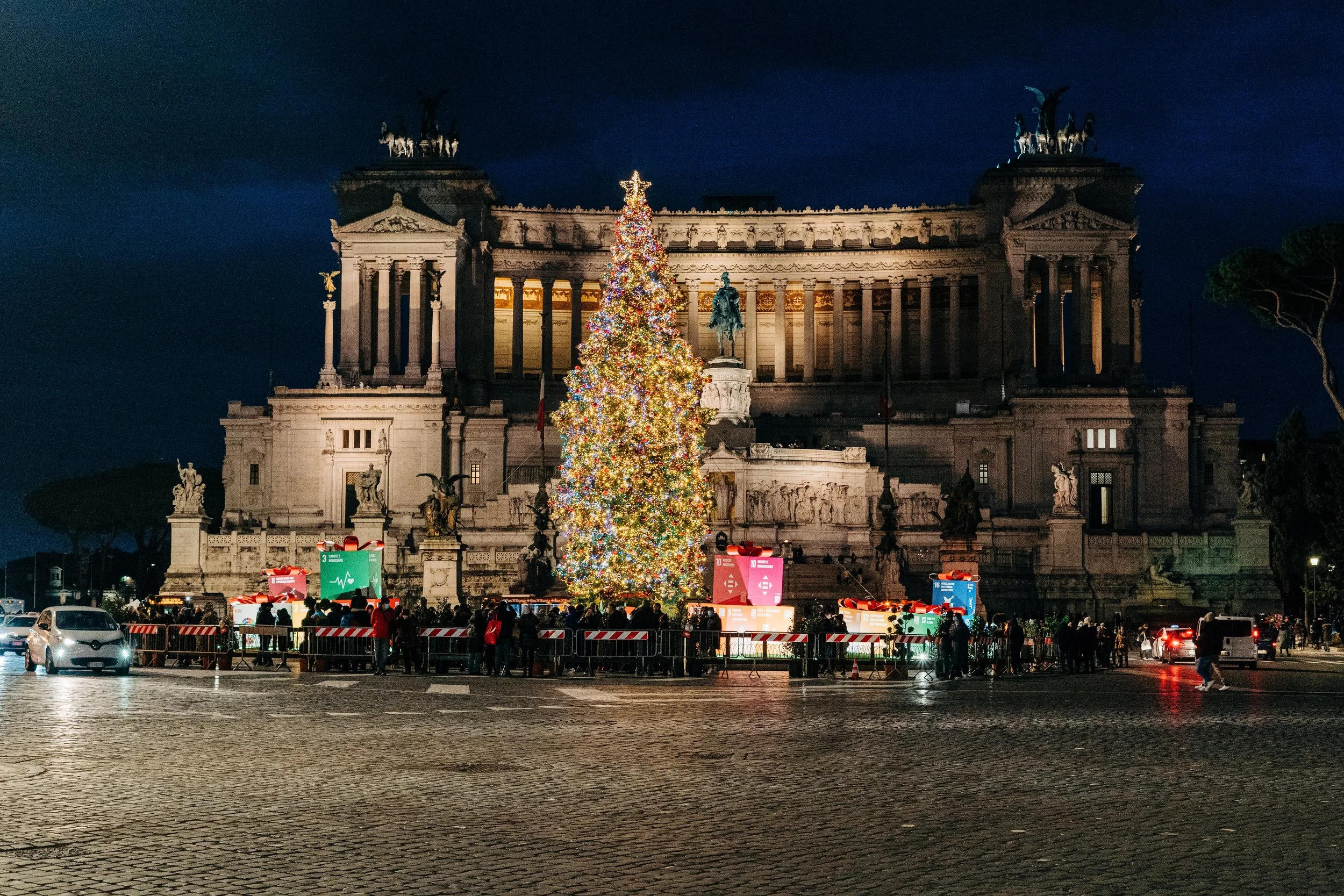 The Ultimate Guide to Getting Into the Holiday Spirit