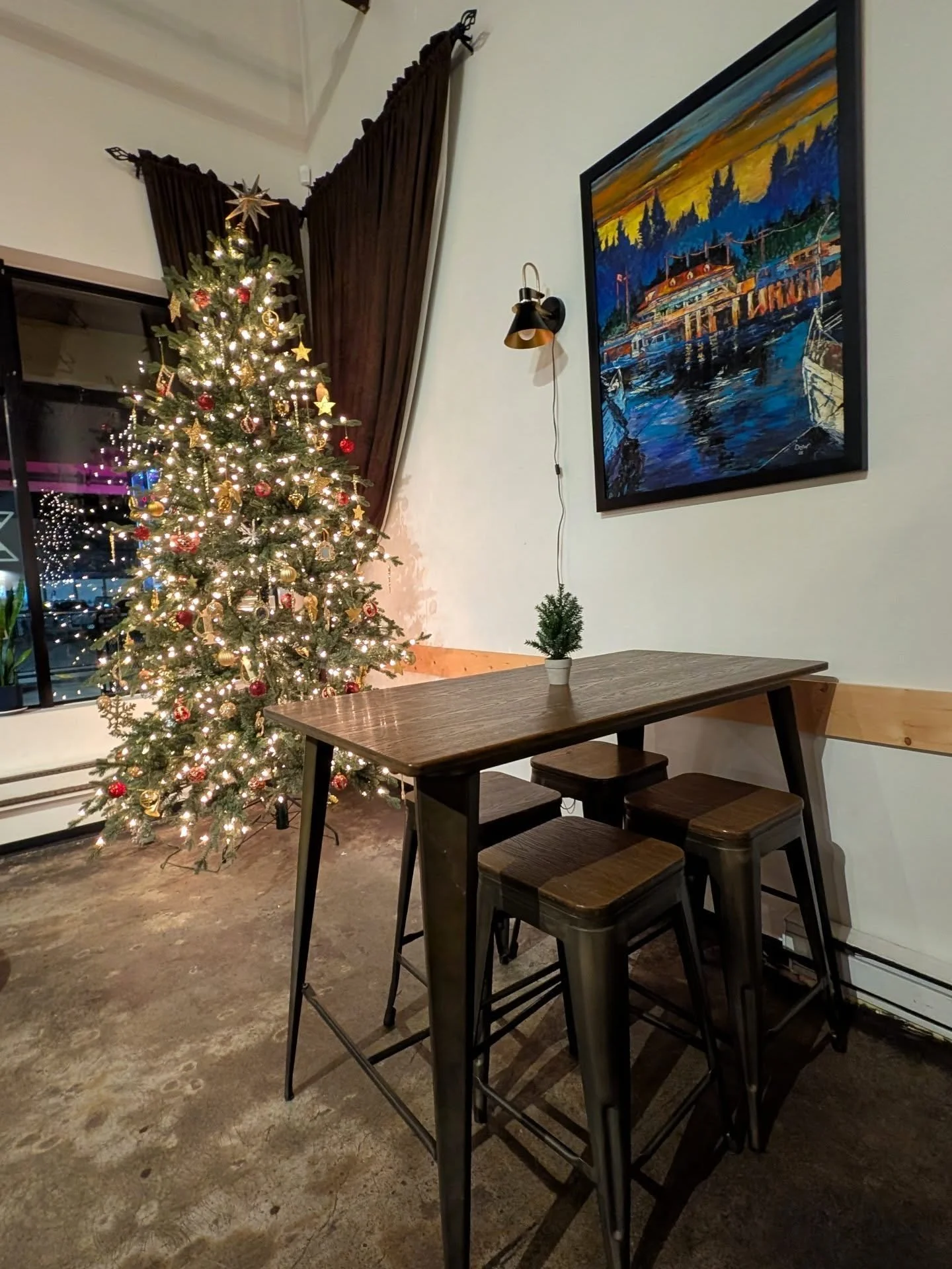 Tis the season for jolly gatherings 🎀