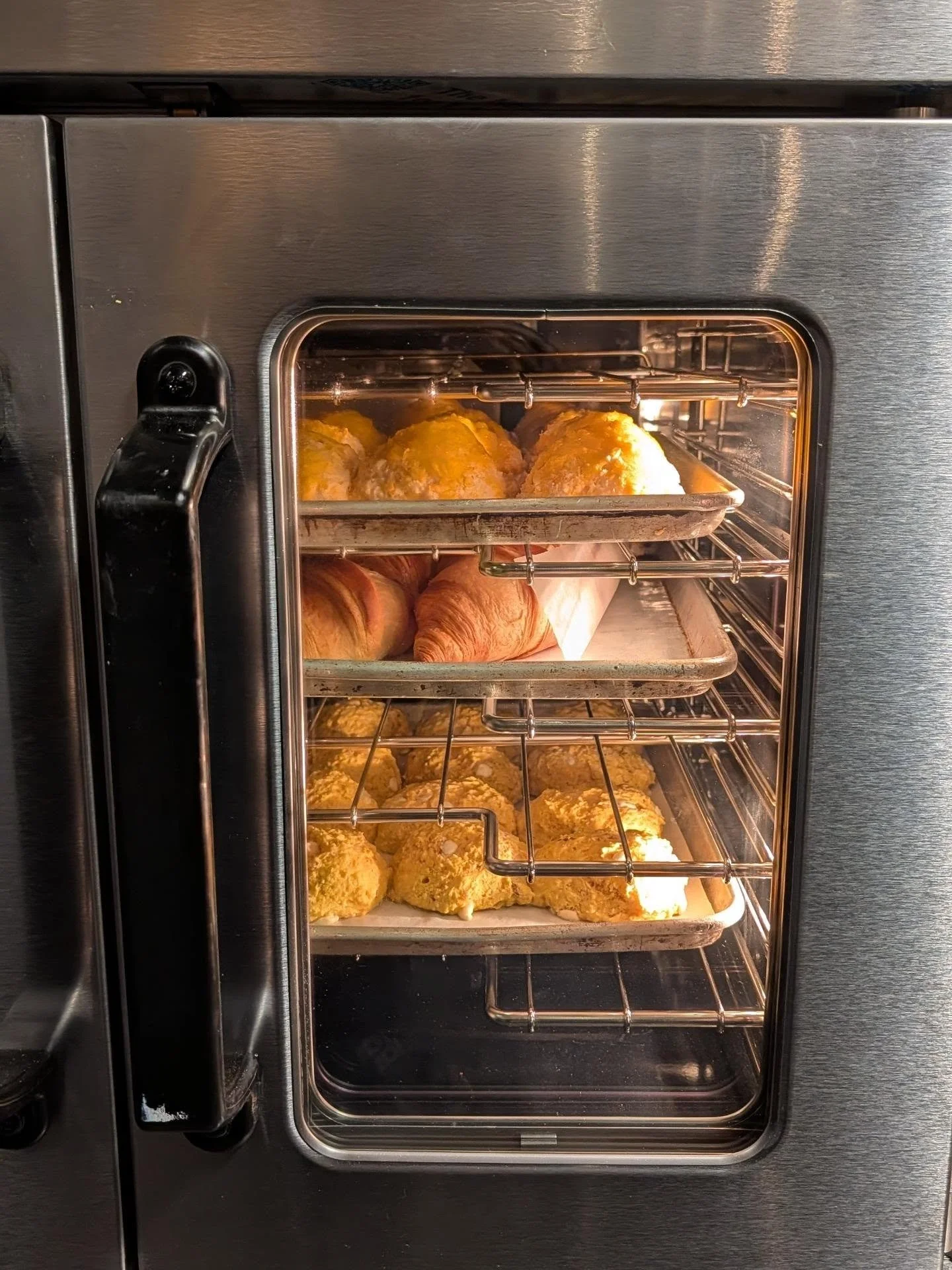 🔥 THE REAL MVP 🔥

Our oven works HARD &mdash; pumping out hundreds of baked goods every single day.

So we recently upgraded to double our capacity! And boy does this new oven put out some beautiful baking! But of course it would get no where witho