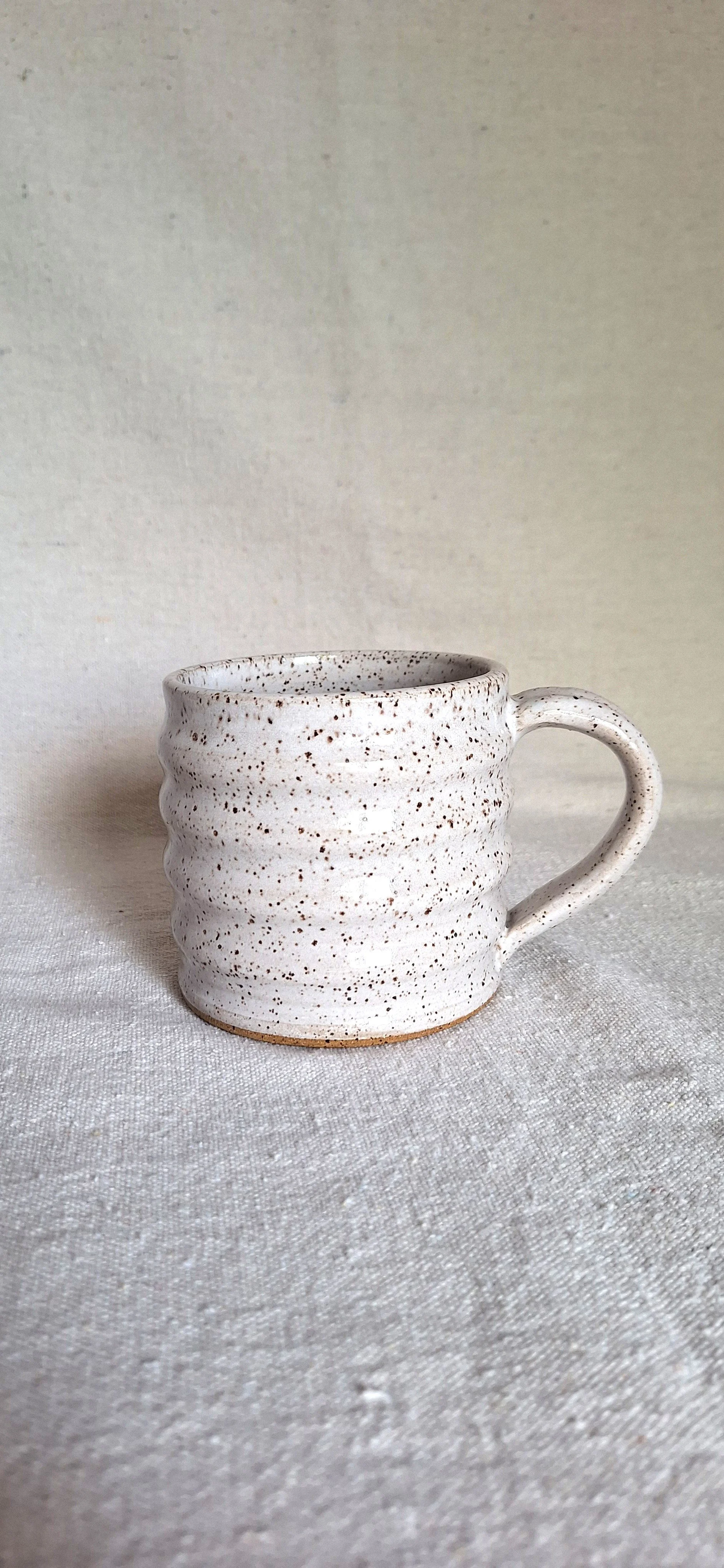Wavy Mug - White