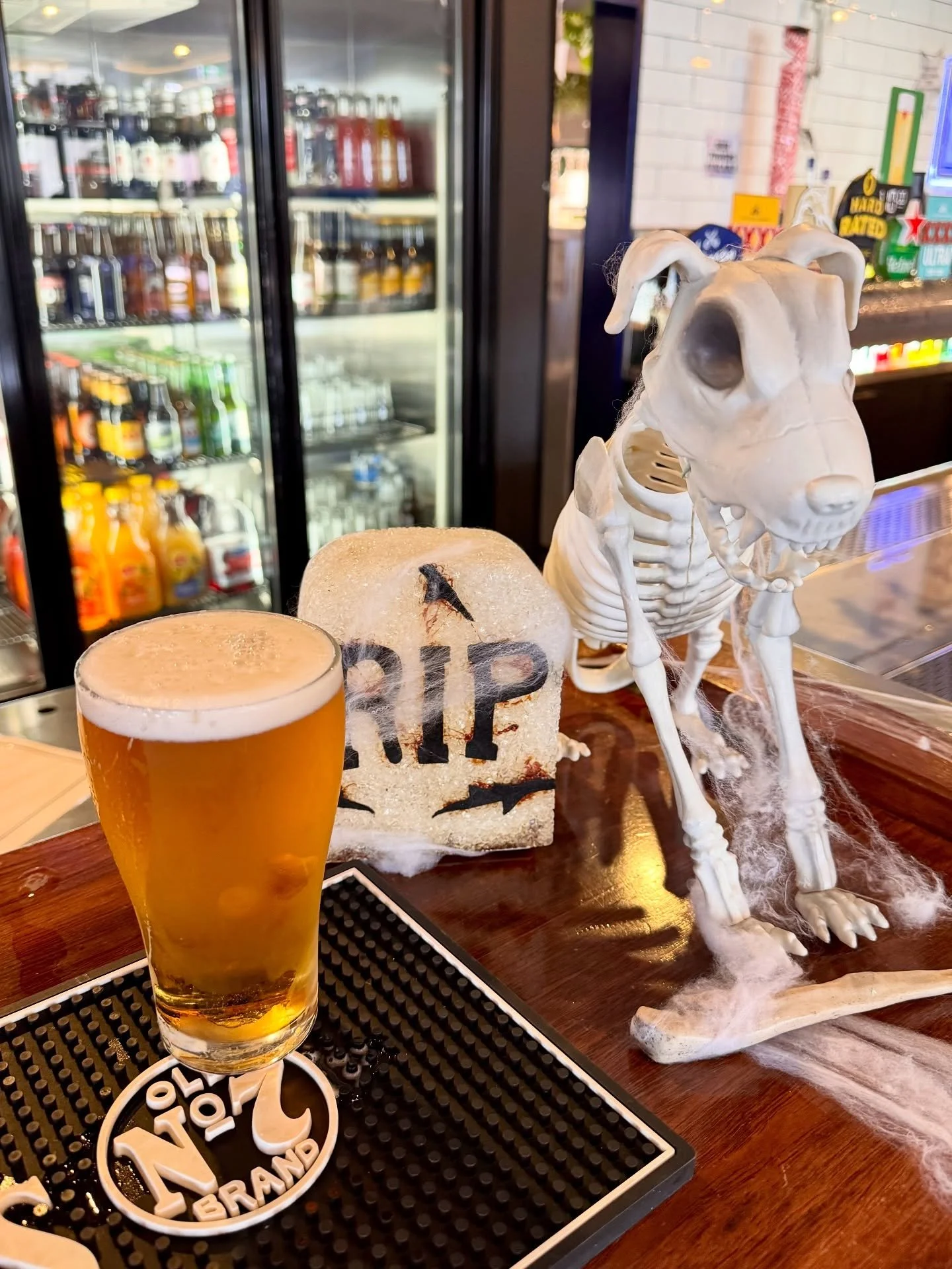 it’s Halloween Friday & the tavern’s calling. Happy Halloween!! 🎃🎃
Member Points Spin from 4pm
Arvo Raffles, drawn from 6:30pm. Tix on sale from 5:30pm
Members Jackpot Draw 7:30pm & 8:30pm
Where are you spending your halloween