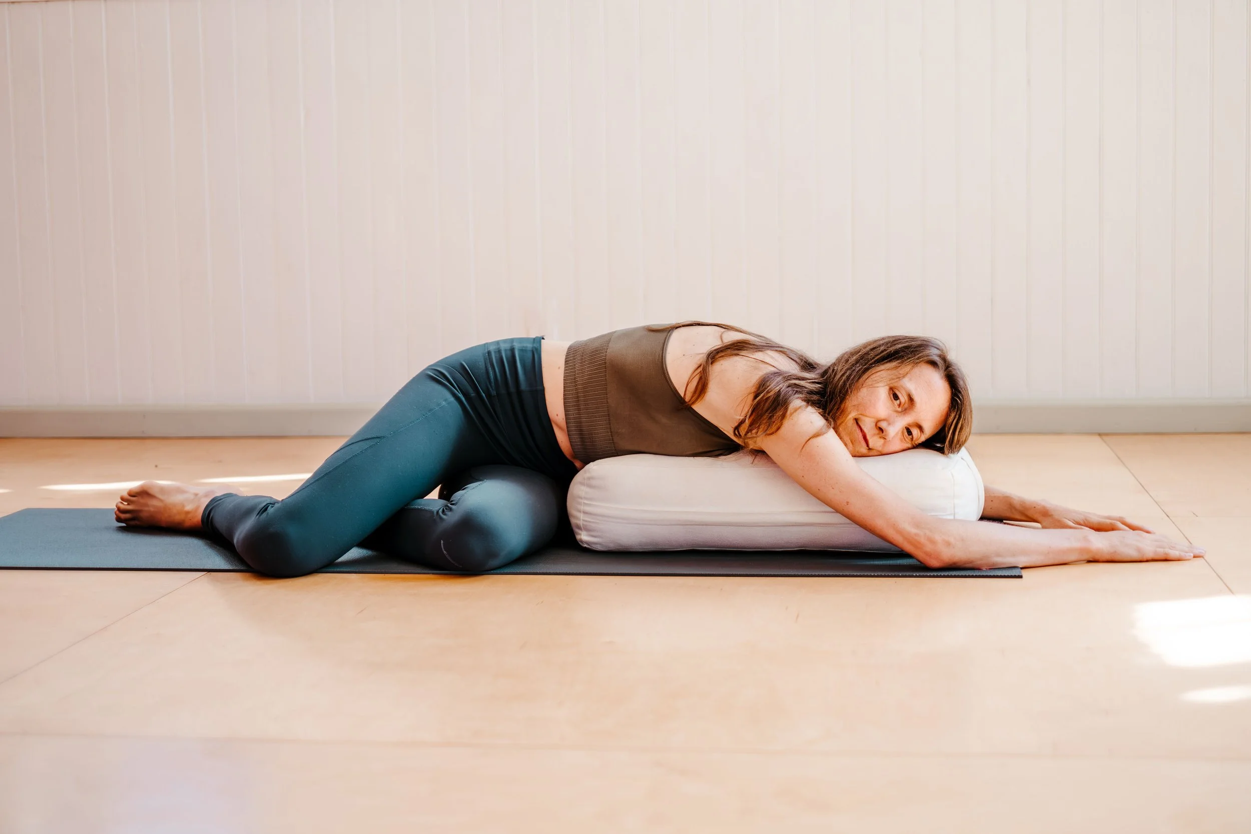 ToshaYoga-138.jpg