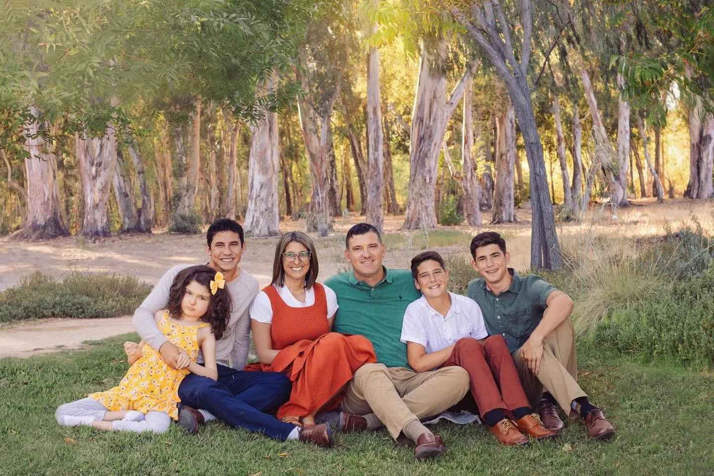 Happy Jesus&rsquo; Birthday from the Help me Abide team! We hope you all have a blessed day celebrating our Saviour! We are very thankful 🥹 for each and every one of you who listen and support our ministry. ❤️ the Jennifer Beil, Lisa Grubb, Connie M