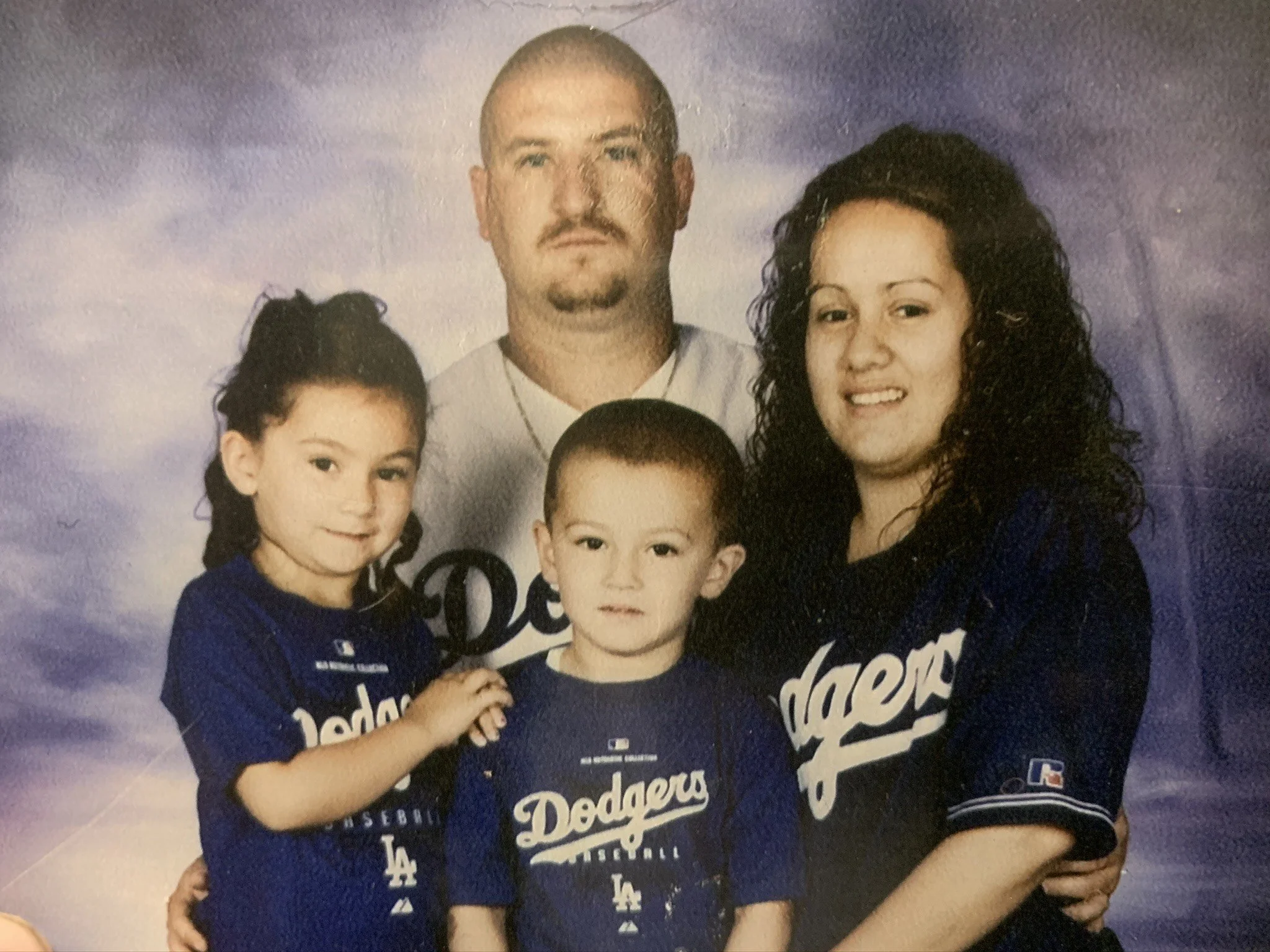 5yo with father, brother and mother