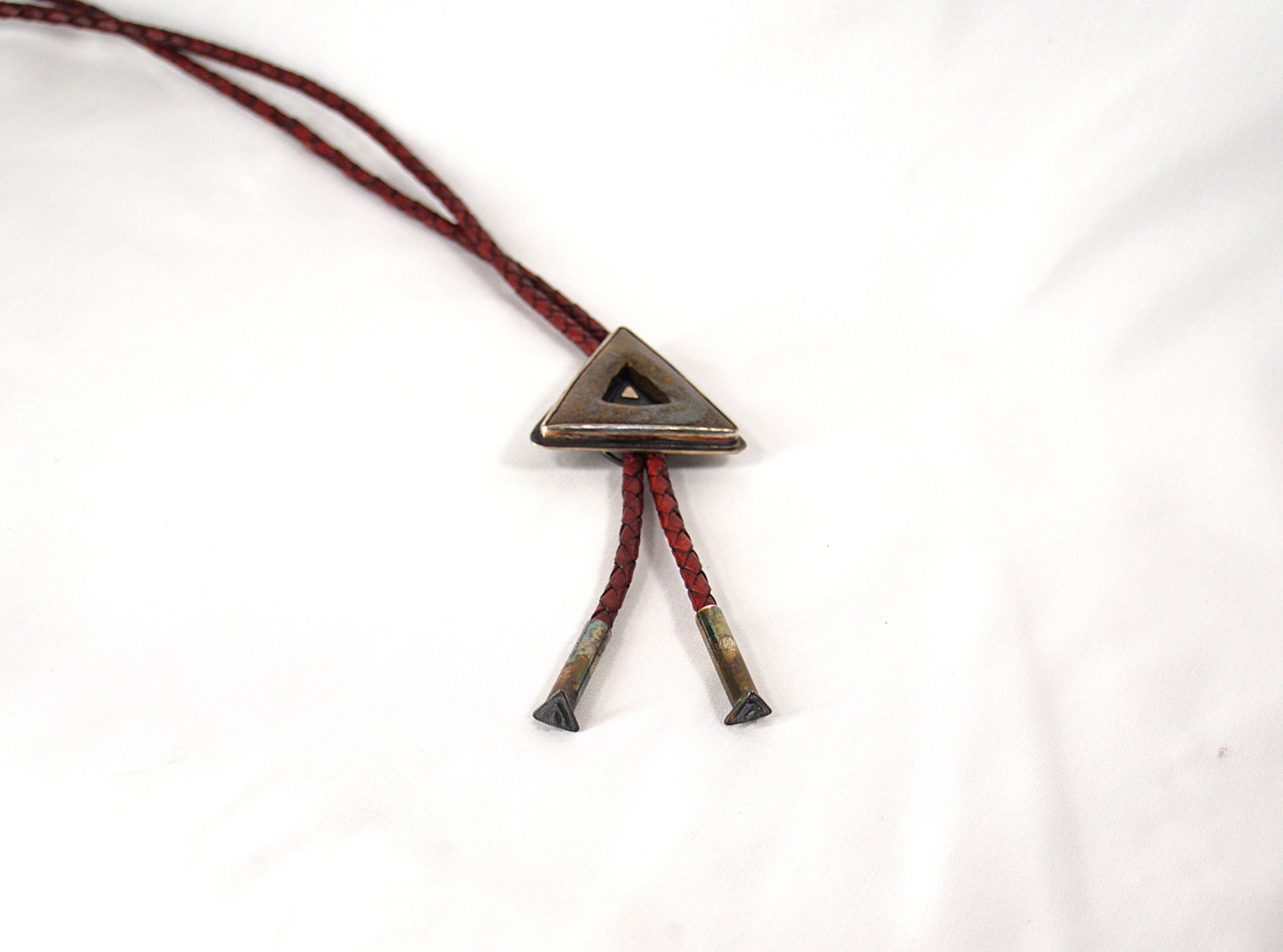 Triangle bolo lying flat .jpg