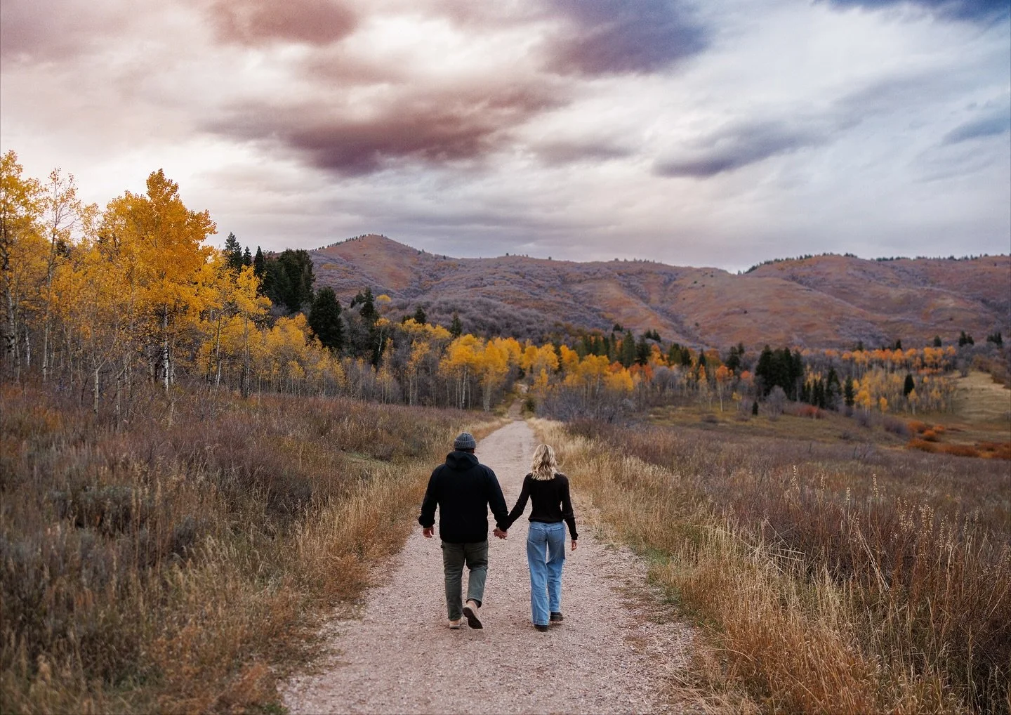 Congrats on your engagement @daxmartindale and @sophia.janeeee #utahweddingphotographer #utahphotographer #surpriseproposal #utahproposal