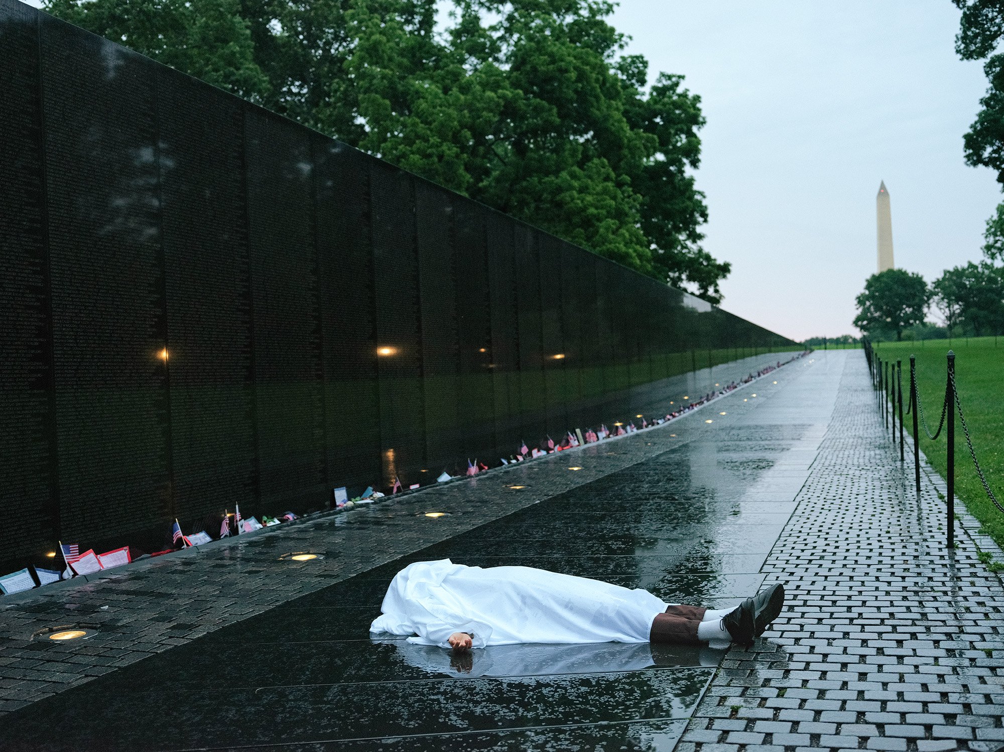 Exhibition • Sống