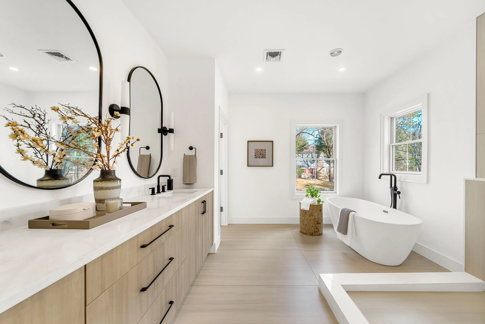 30_Primary Bathroom.jpg