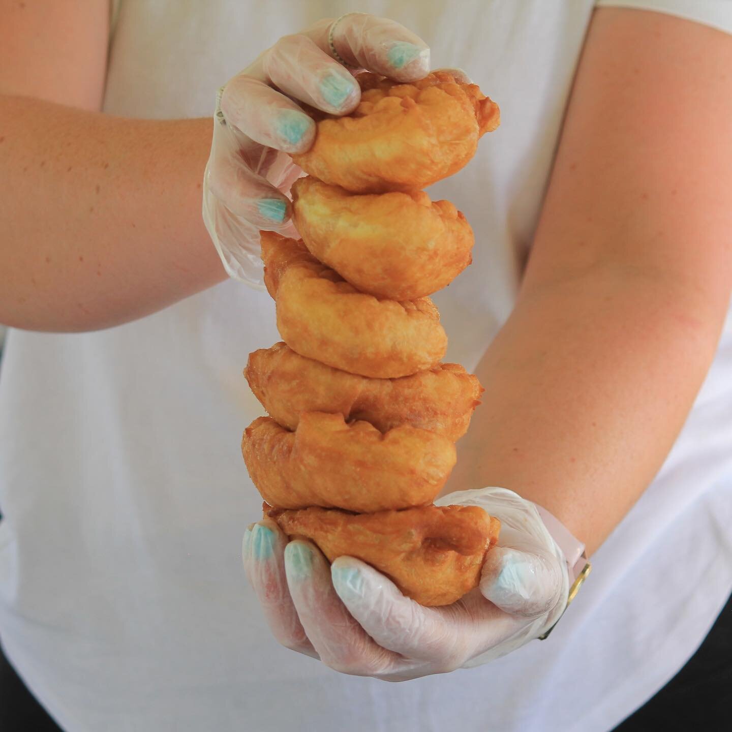 Get a FREE donut&hellip;

Buy 5 donuts and get the 6th on us! 🥳

📍Lake Weeroona

Friday  8:30am 👉 5:30pm (TODAY)
Saturday  8:30am 👉 5:30pm
Sunday  8:30am 👉 5:30pm

📍Bendigo Showgrounds Market

Sunday  8am 👉 2pm

Have a great weekend 🤩

#bendi