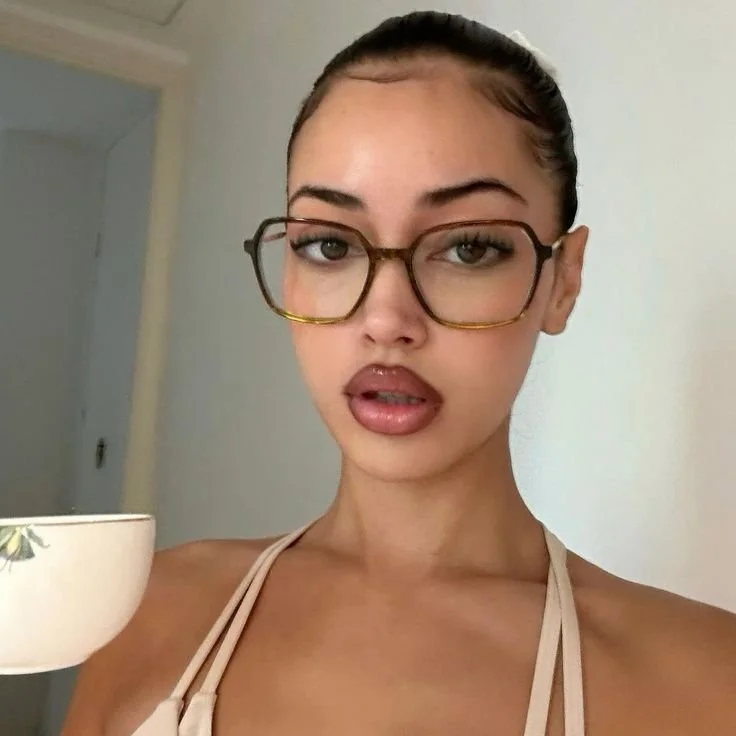 @wolfiecindy