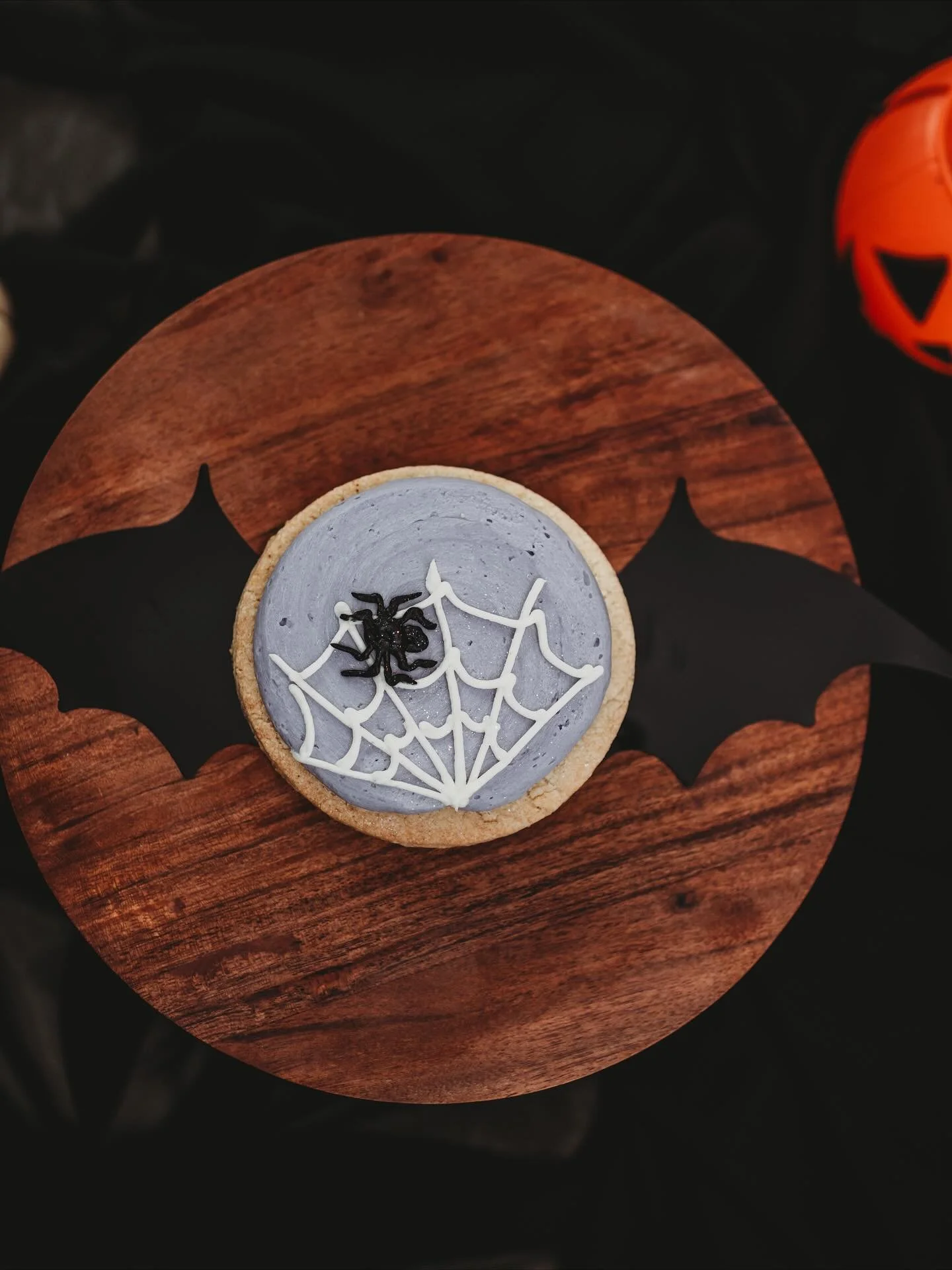 🕷️ These eerie delights will only haunt our bakery for a few more days&hellip; don&rsquo;t miss your last chance to taste the magic!

🧡 Come by before they&rsquo;re gone for ghoul!
📸@brittanydunbarphotography 

#kupcakesco #kupcakesandco #elkridge