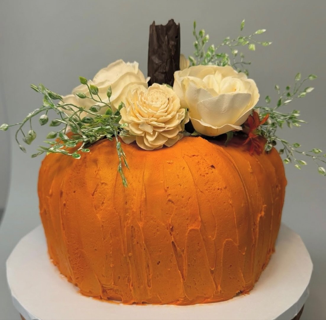 This Thanksgiving we are giving extra love &amp; gratitude for our loyal &amp; amazing clients! &hearts;️

Thank you for continuing to show up and keep our little bakery going strong. We could not do what we do without YOU. 🫶

we are now accepting o