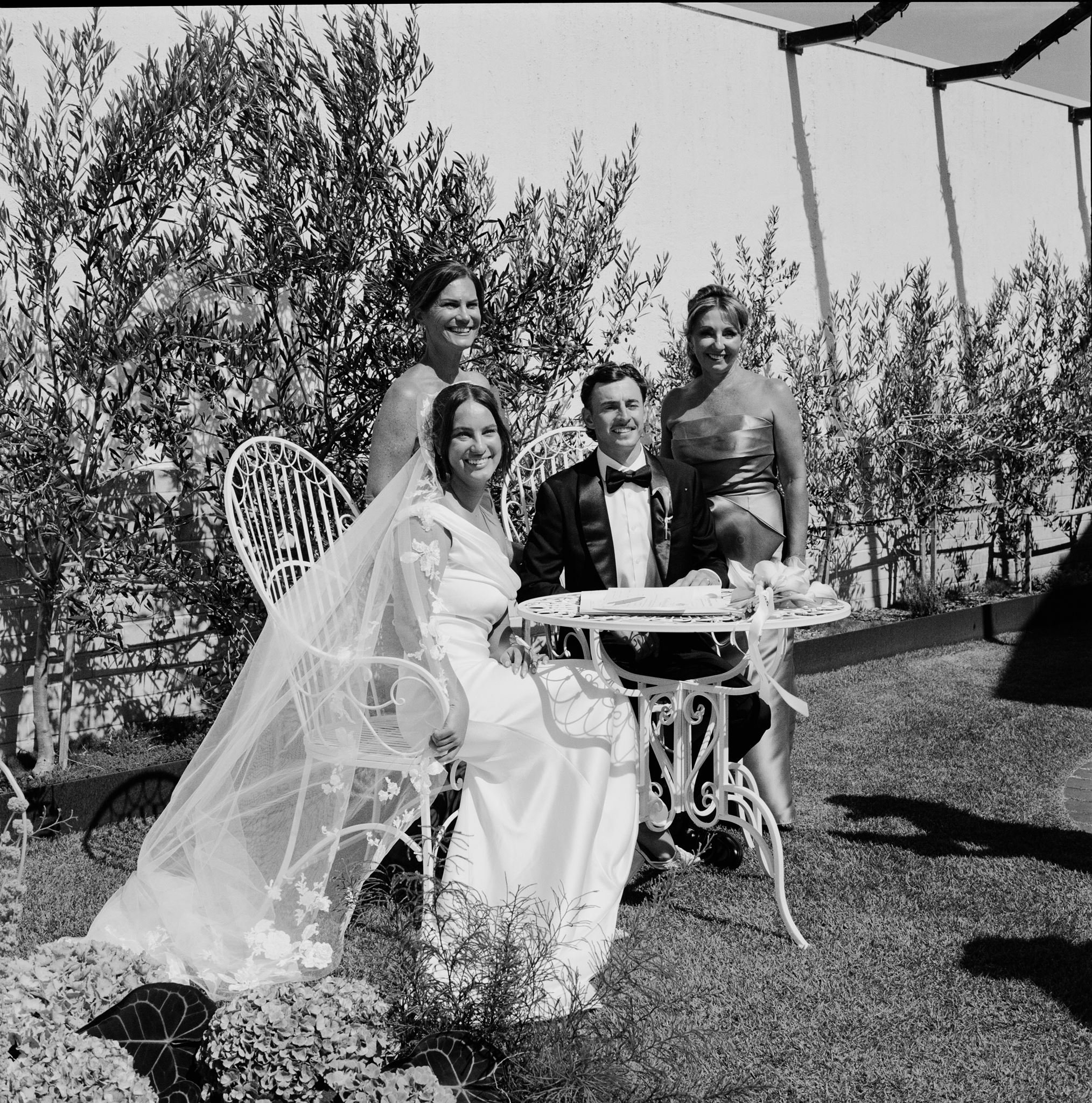 E&J BW Borders-31.jpg