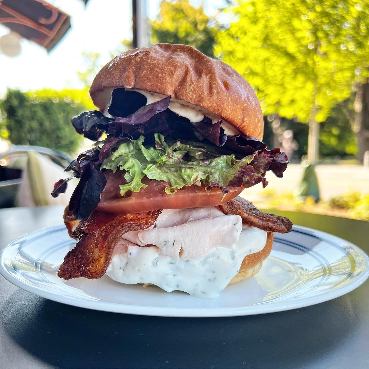 It&rsquo;s back!! TBR will be on the ⚡️Specials⚡️ board starting tomorrow (5/8)!! The tomatoes are OG juicy marinated tomatoes - heirlooms aren&rsquo;t quite ripe for the picking. Tomato, tomahto, right?! 
//
Smoked turkey, bacon, ranch, marinated to