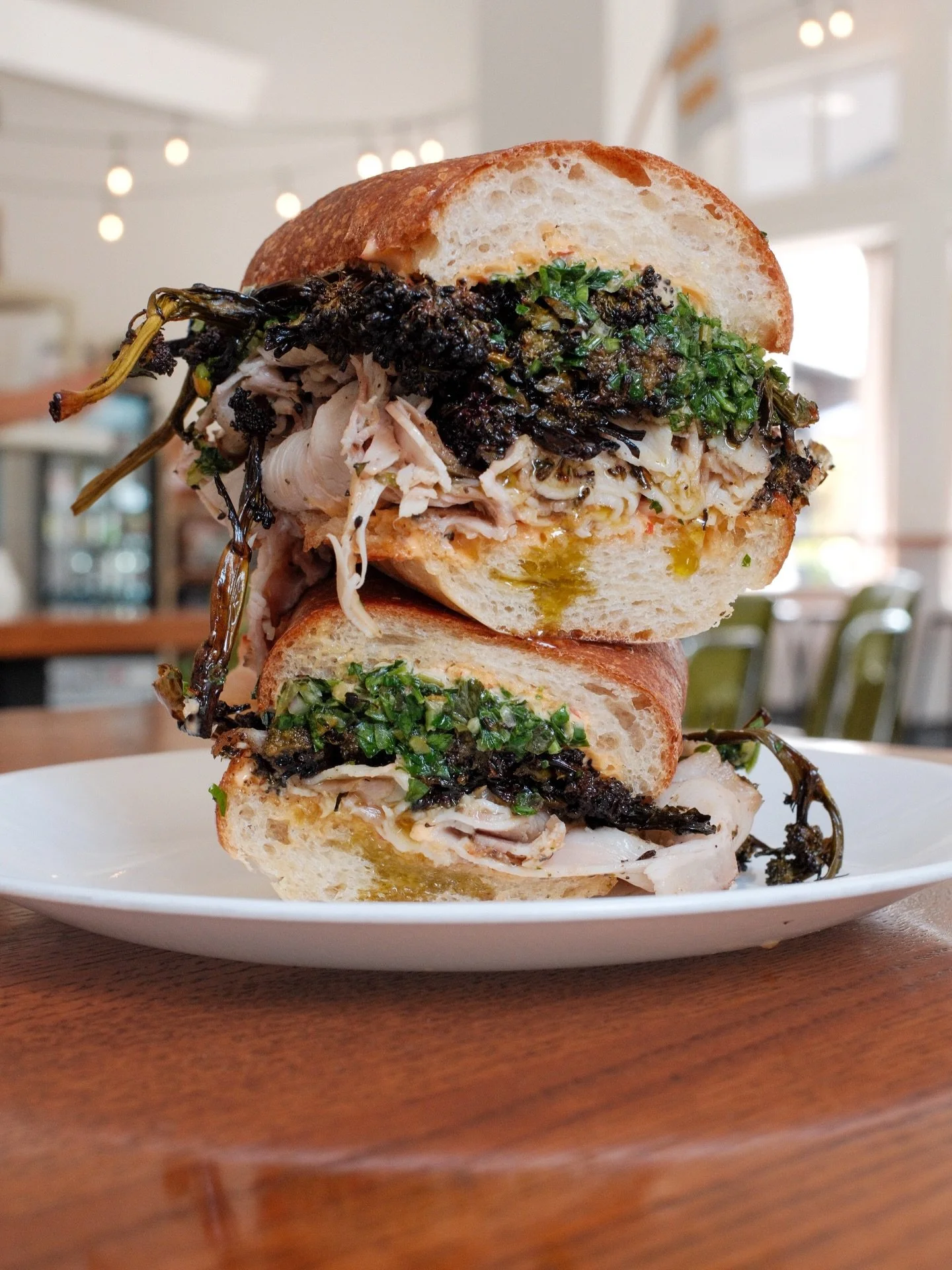 Picnic season (and the weekend!) has officially arrived, and what better way to celebrate than popping over for a porchetta sandwich, kohlrabi slaw and a rhubarb apple lemonade! 
Open every day 10AM-3PM! 

🐖 House porchetta, charred purple broccoli,