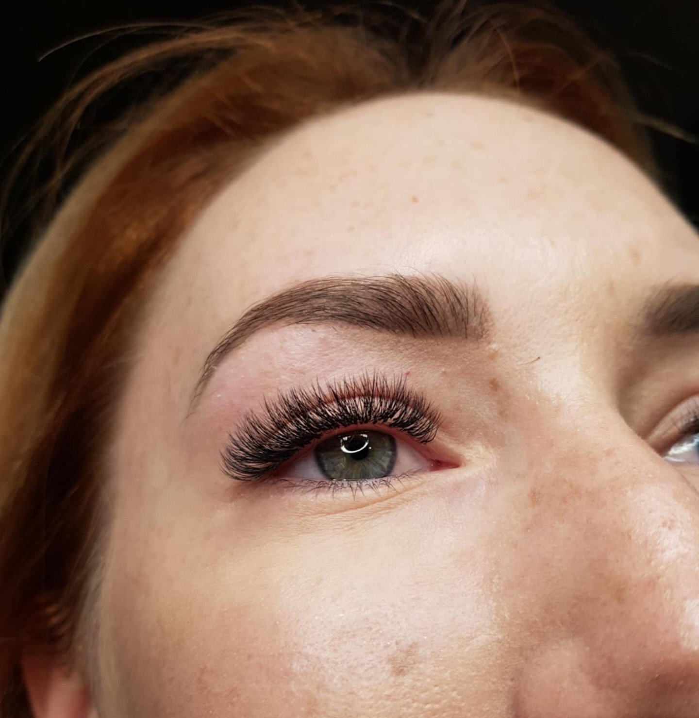 Beautiful Volume Lash set by our Beauty Therapist Suella.. 

These lashes are created using premium faux silk lashes that are25% lighter and super soft and comfortable to wear !! 

Now is the perfect time to try Lashes in time for Christmas !!

#lash