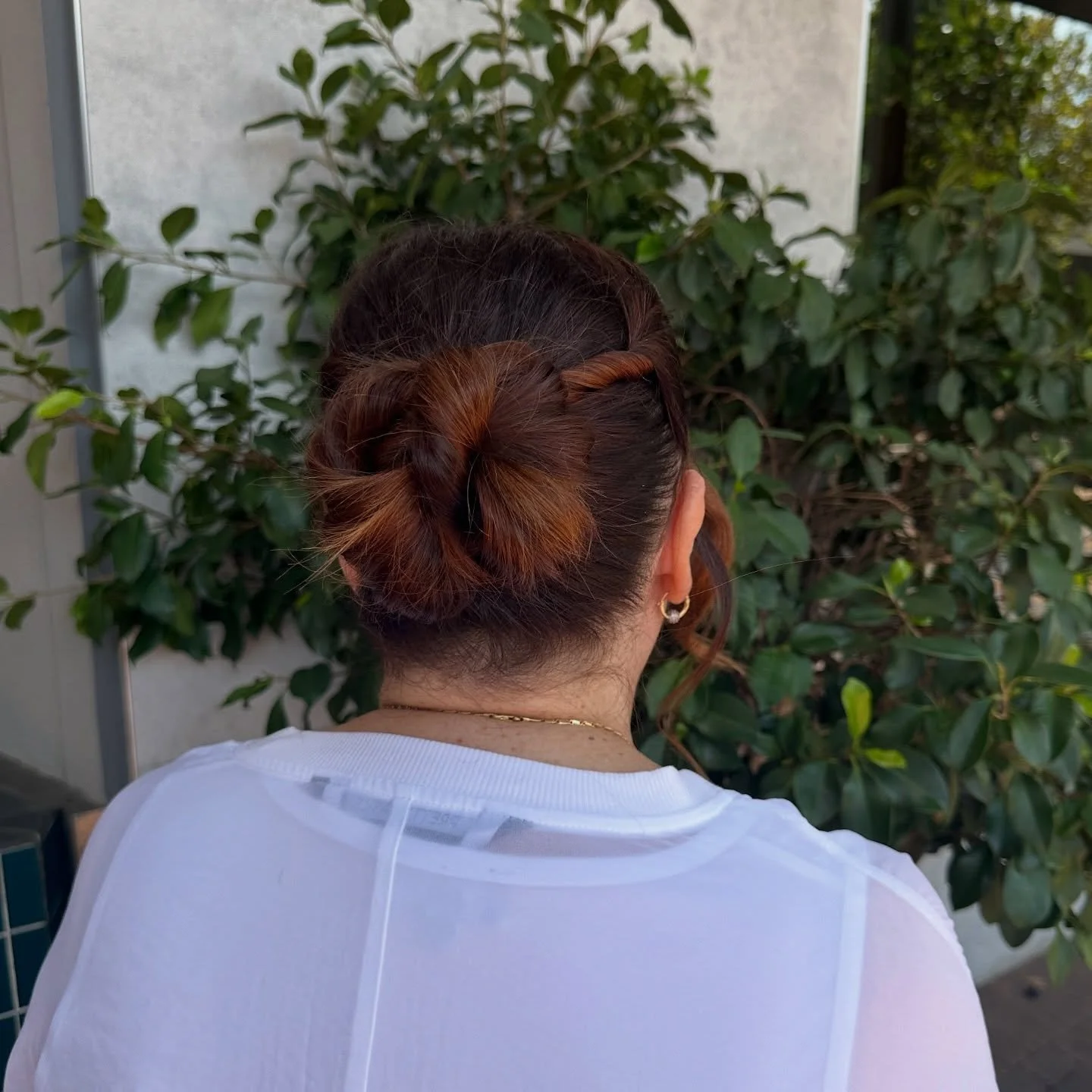 Wedding glam✨

Styled by our lovely senior stylist Jade @hairbyjade_soulty 
Makeup by the beautiful Amee @ameemakeupartistry 

Comment &ldquo;GLAM&rdquo; to book a styling appointment🫶

#perthsalon #weddingglam #vicparklocal #upstyle