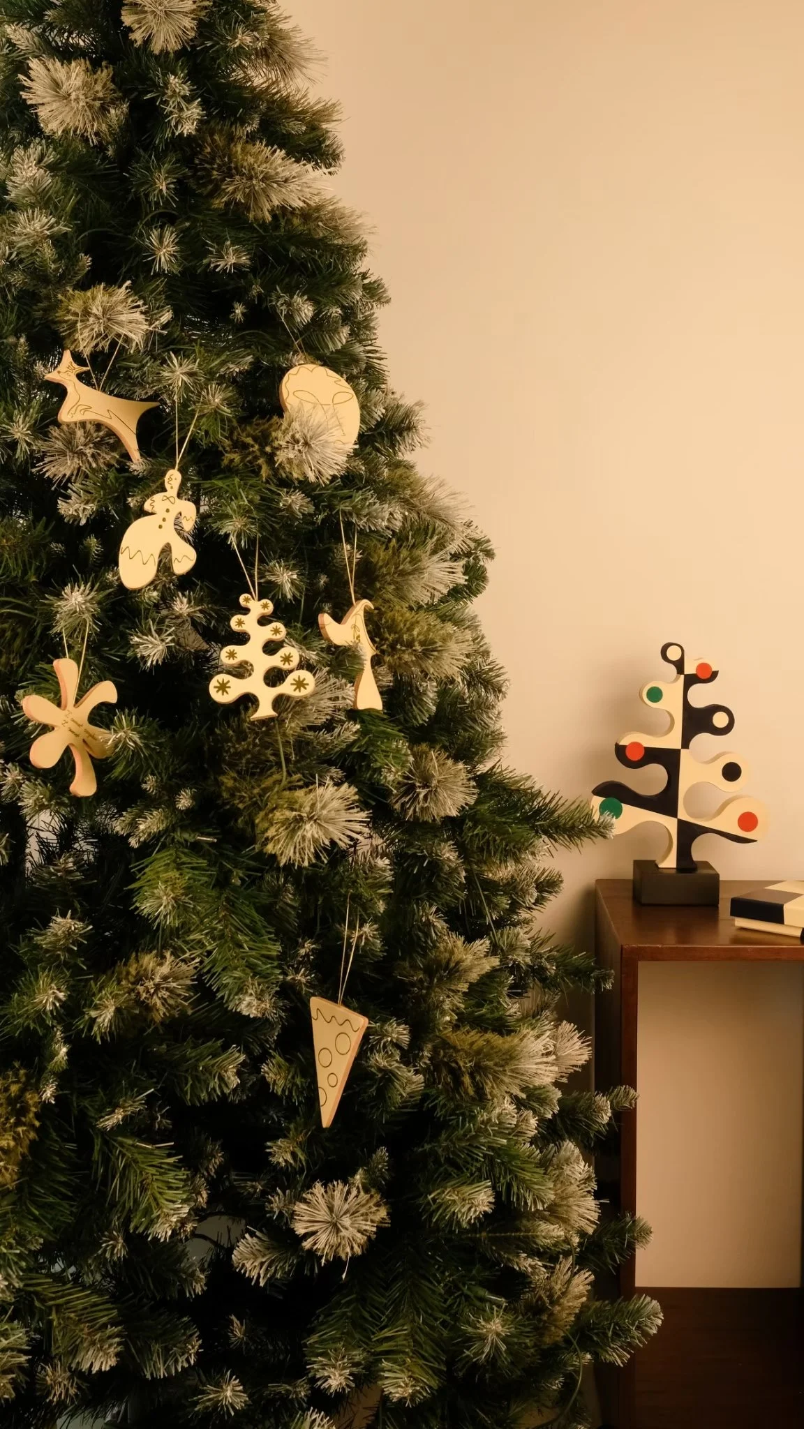 LINE_ALBUM_HOLIDAY 2023_241212_184.jpg