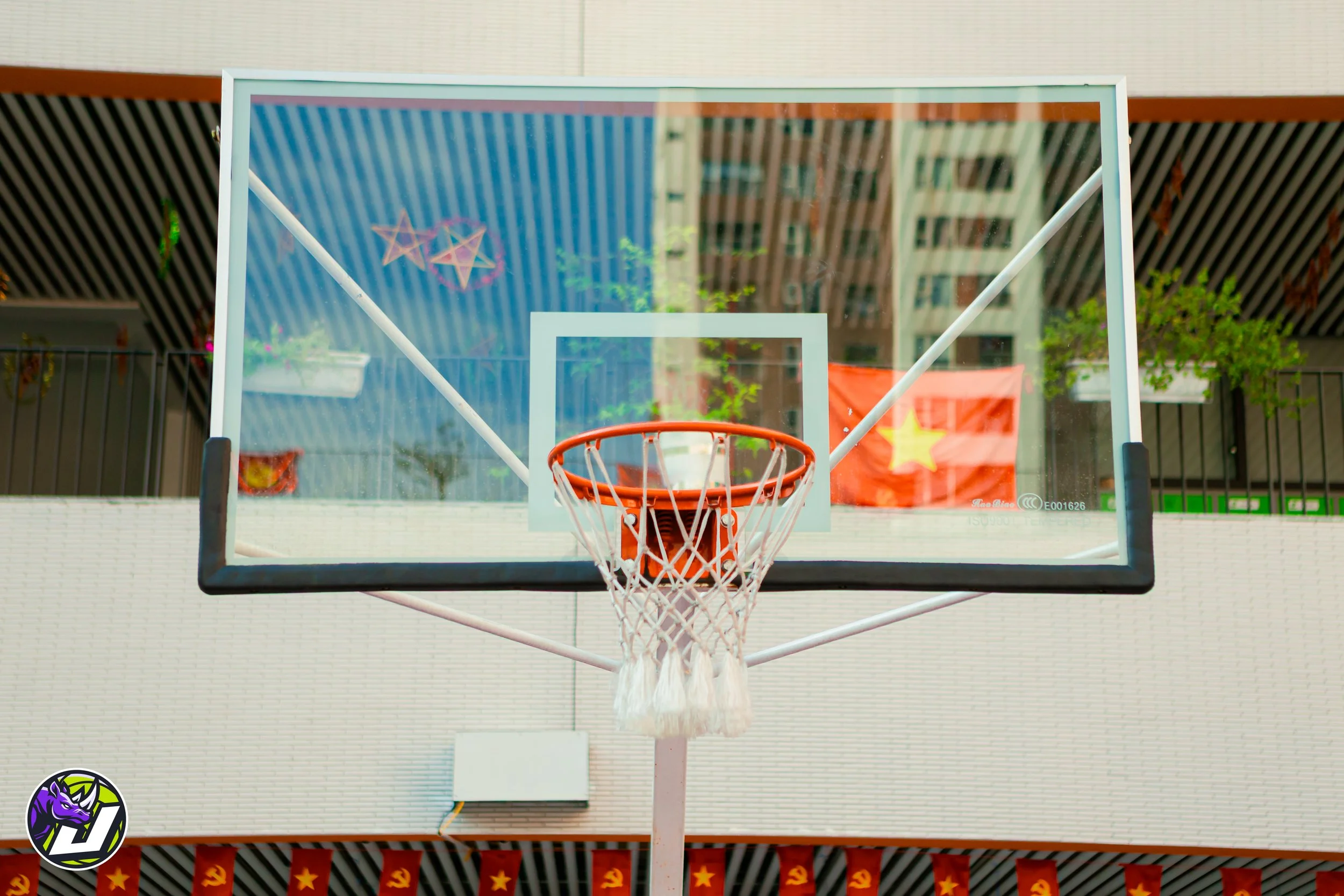 Sân bóng rổ Ngoài trời Trần Duy Hưng (Trung Hoà Nhân Chính) | Học bóng rổ cùng Junsport tại đây