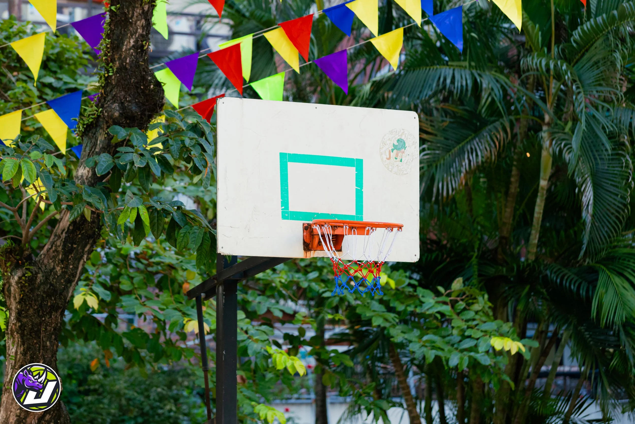 Sân bóng rổ trường Mầm Non Đông Đa, 1 Đào Duy Anh