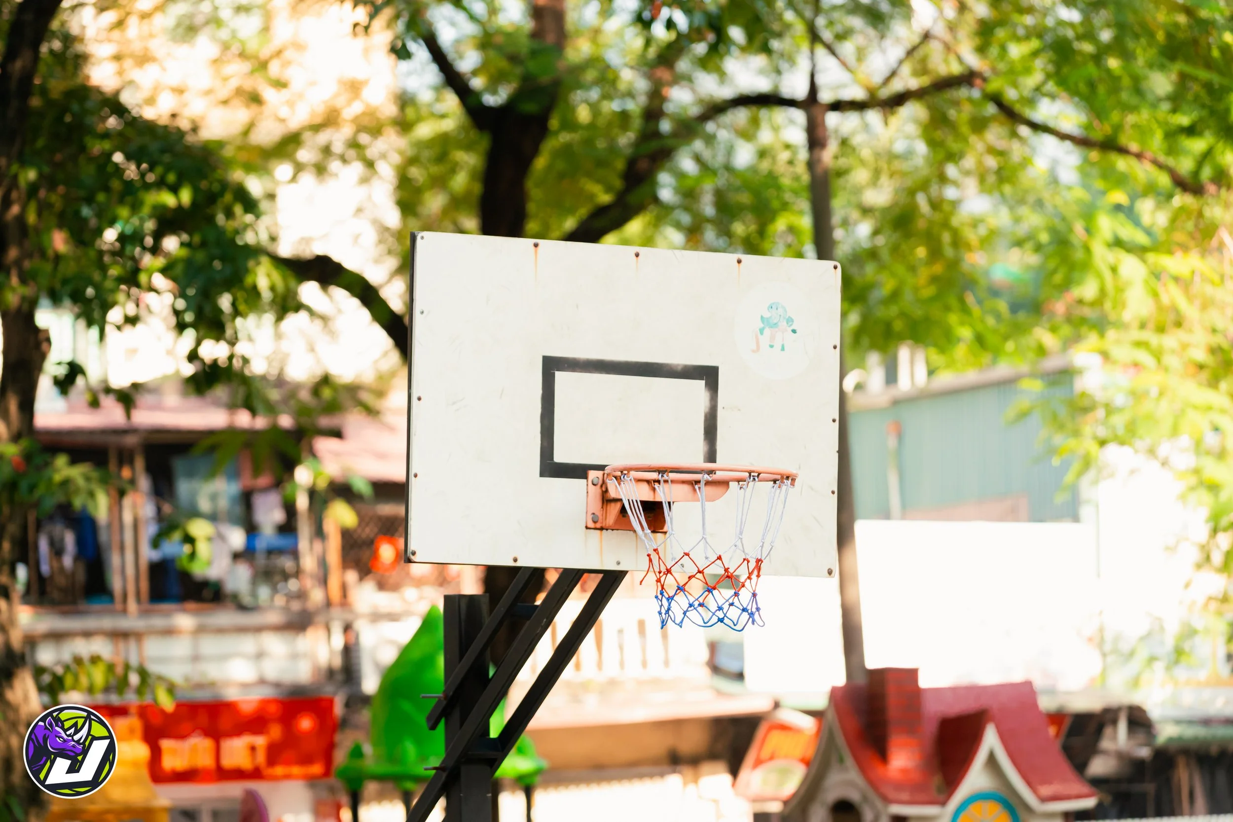 Sân bóng rổ trường Mầm Non Đông Đa, 1 Đào Duy Anh