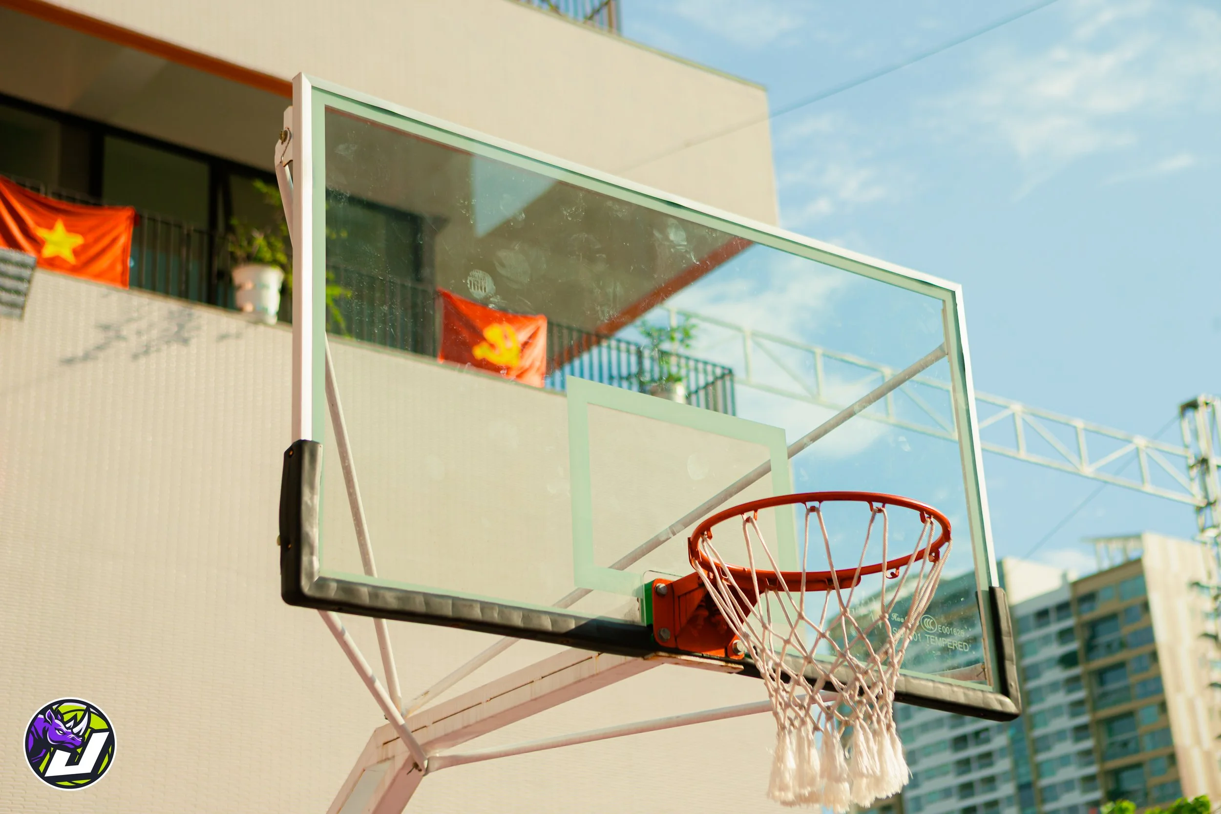 Sân bóng rổ Ngoài trời Trần Duy Hưng (Trung Hoà Nhân Chính) | Học bóng rổ cùng Junsport tại đây