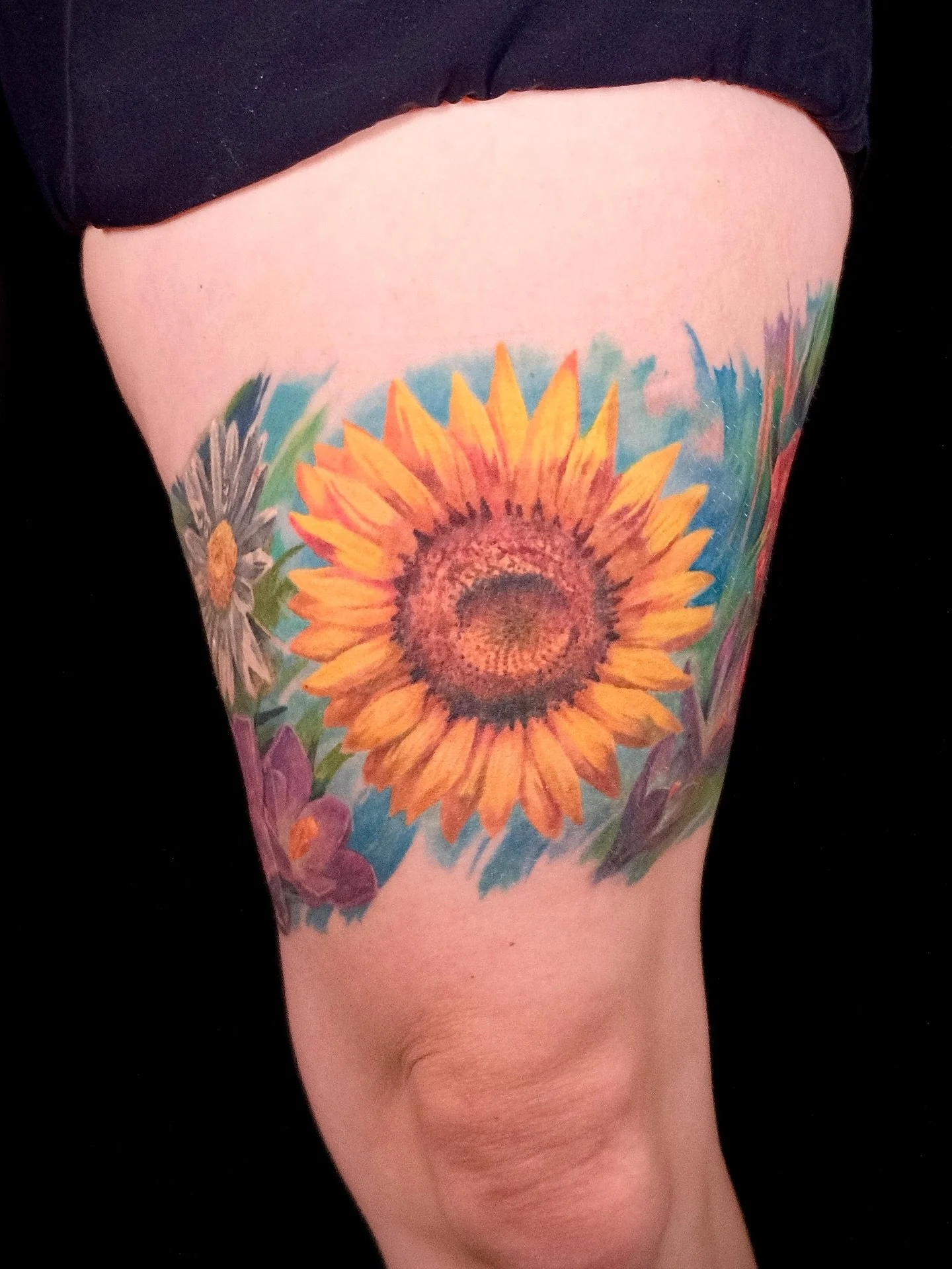 100% abgeheilt by Kirill
Freie Termine im M&auml;rz

#velten #blumentattoo #flowertattoo #colortattoo #hennigsdorf
