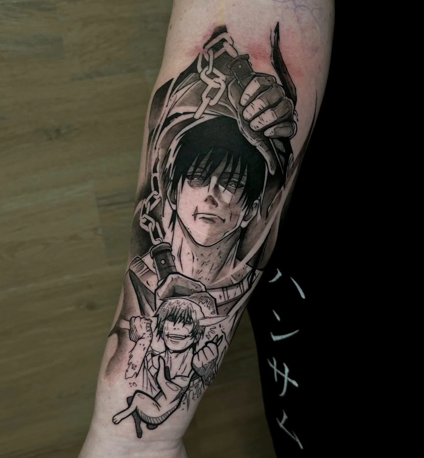 Jujutsu Kaisen by YUS
Er hat n&auml;chste Woche Do &amp; Fr noch freie Termine 

#jujutsukaisentattoo