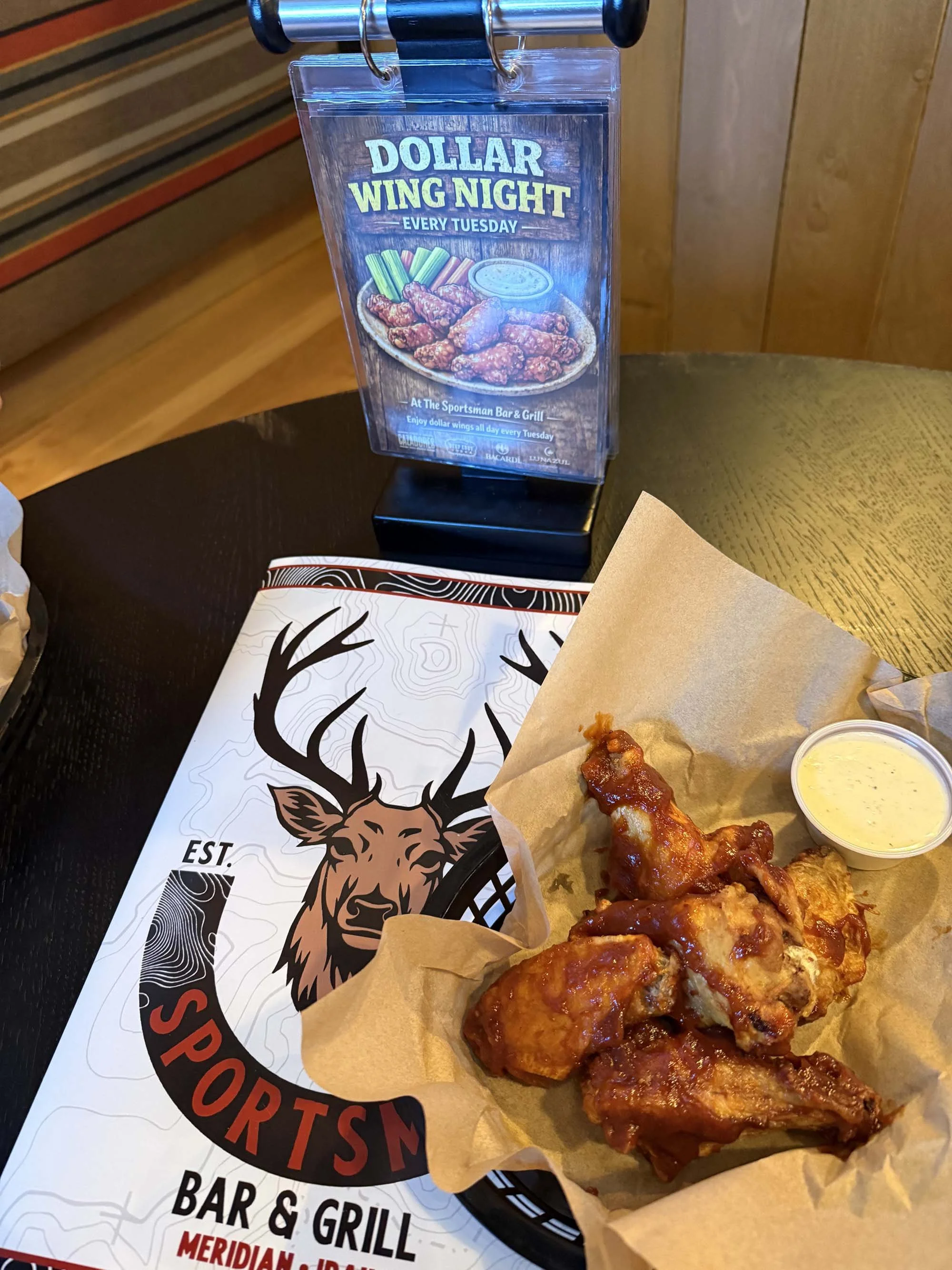 The Sportsman Bar and Grill Meridian Idaho - Sharpe Family Adventures on Instagram - Best Meridian Restaurants 6.jpg