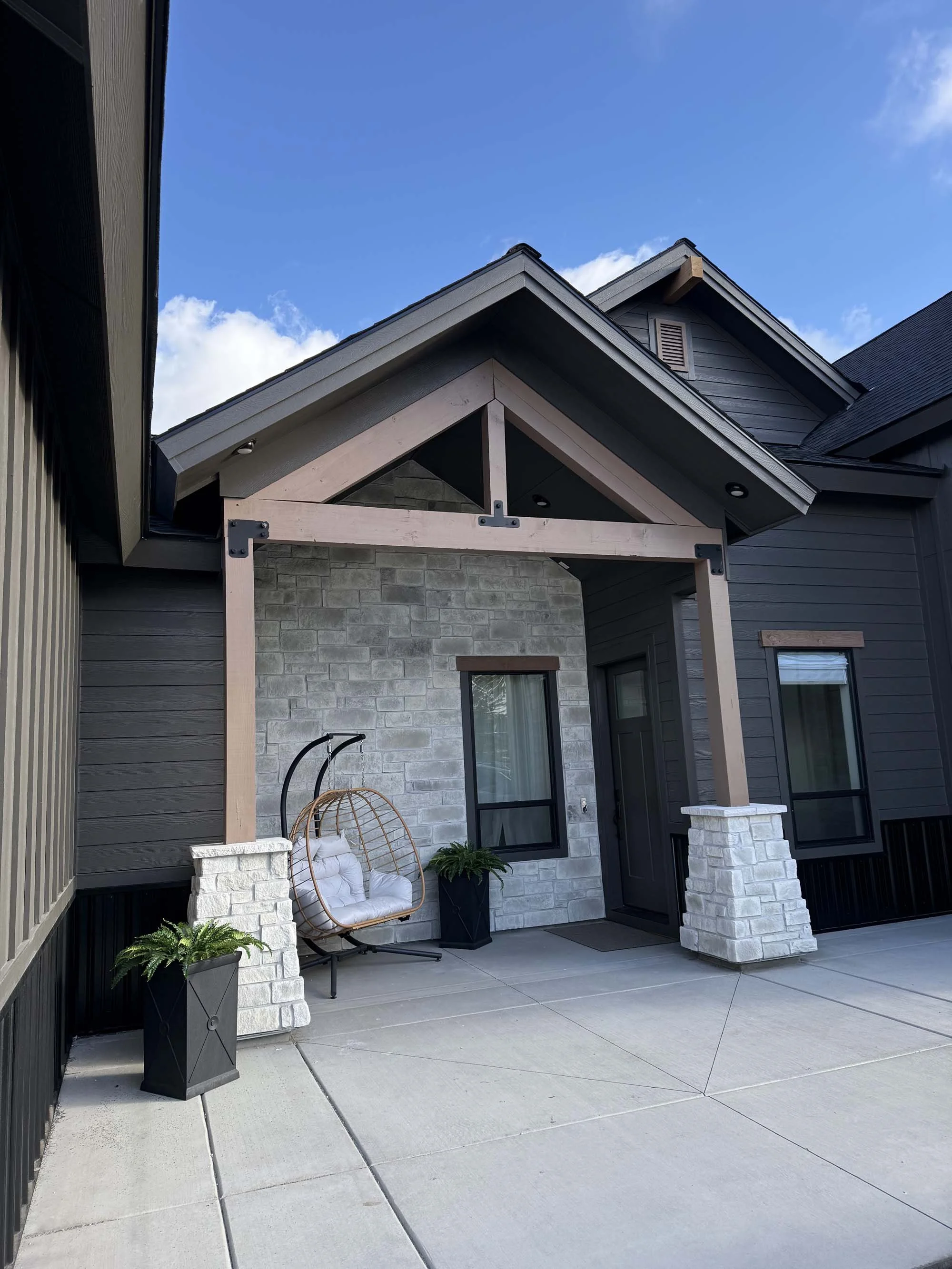 Donnelly Idaho Vacation House Airbnb With Lake View - Lake Cascade Rental Home 6.jpg