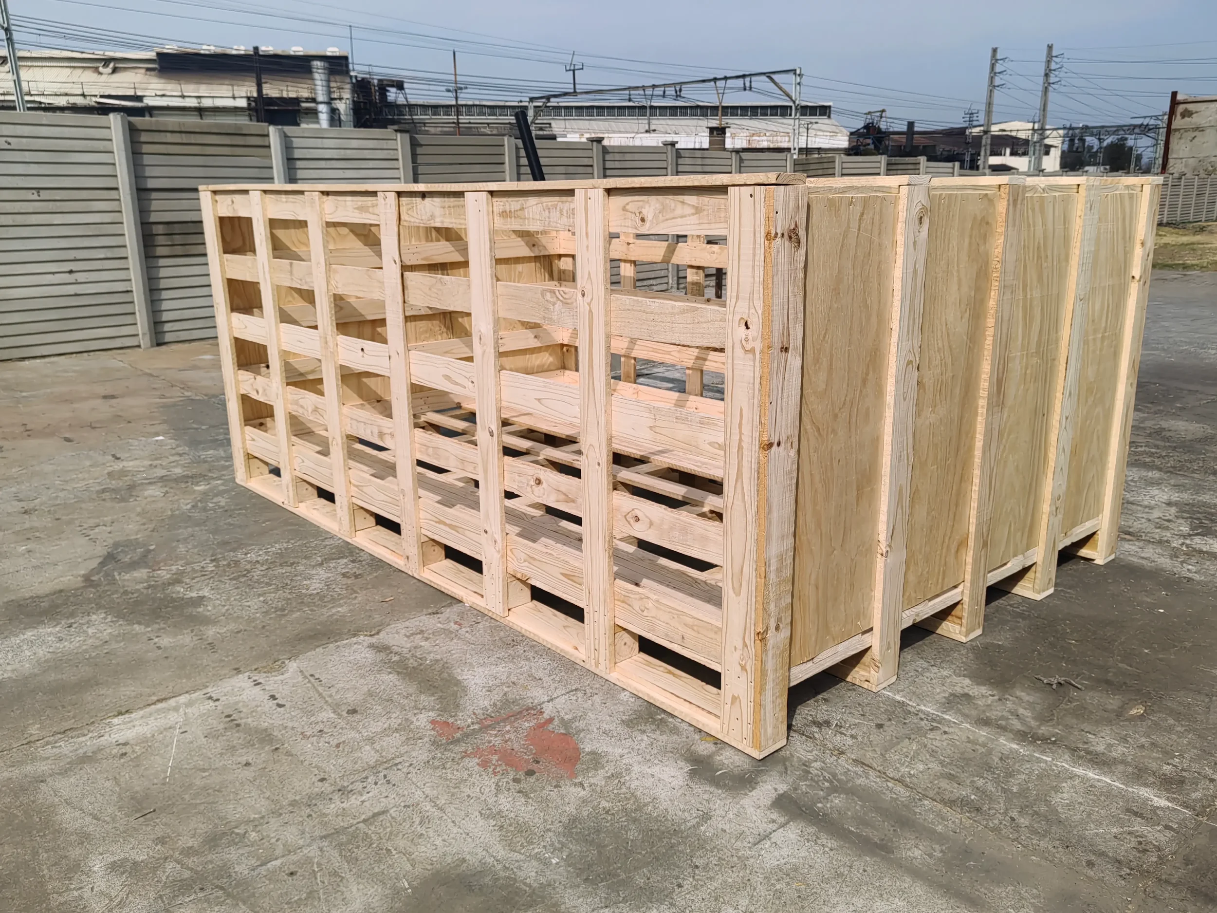custom-wooden-crate.webp