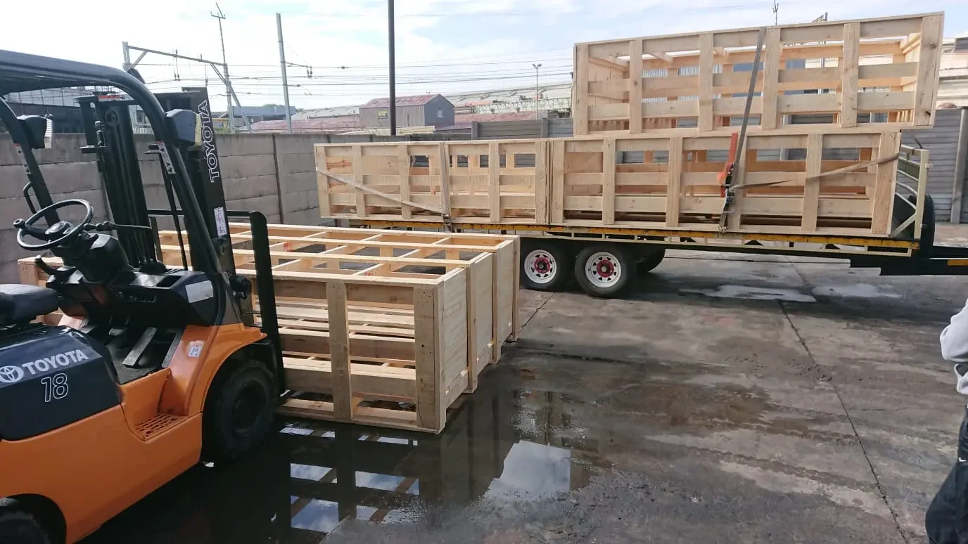 forklift-packing-wooden-crates.webp