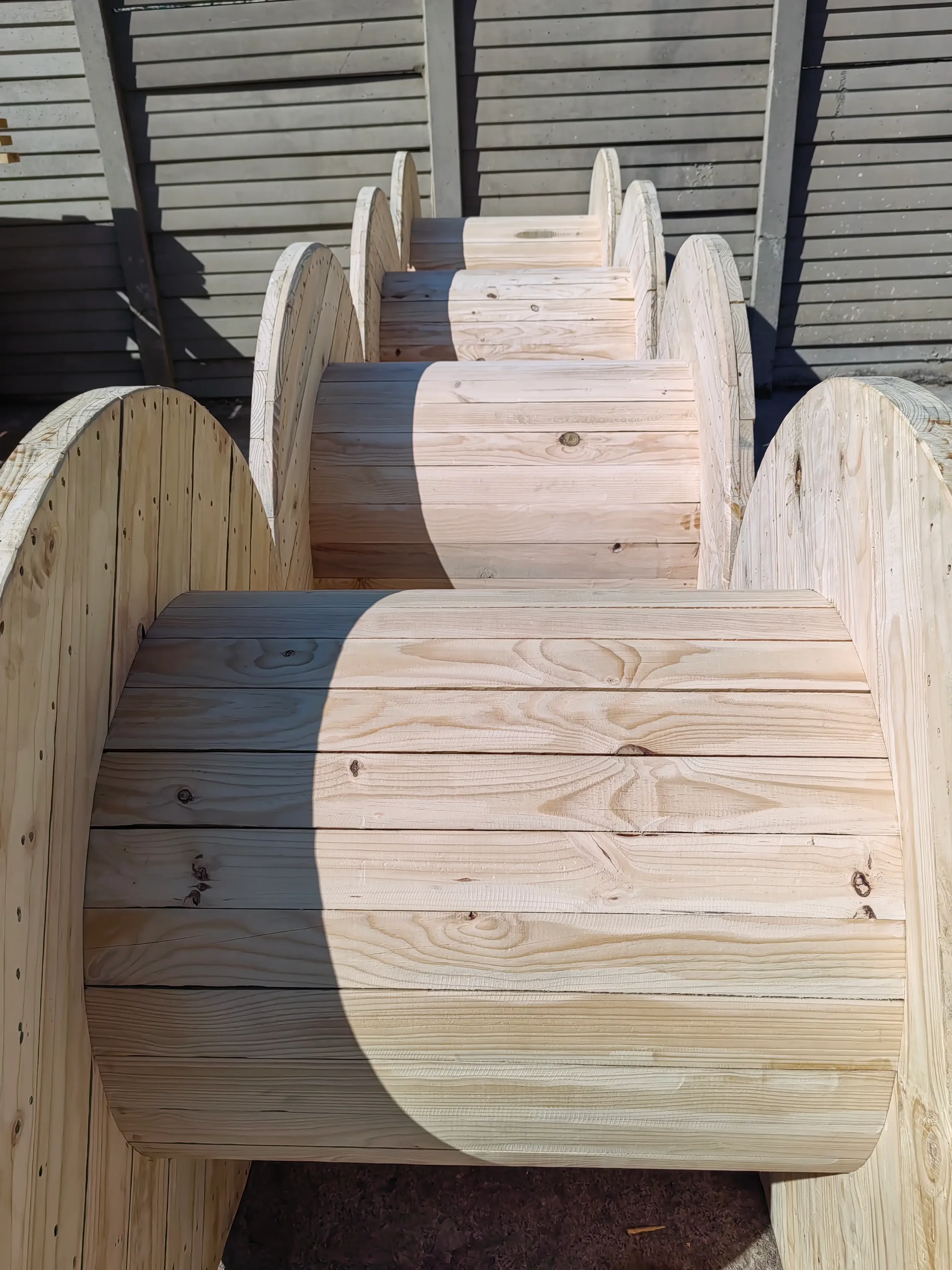 wooden-cable-drums