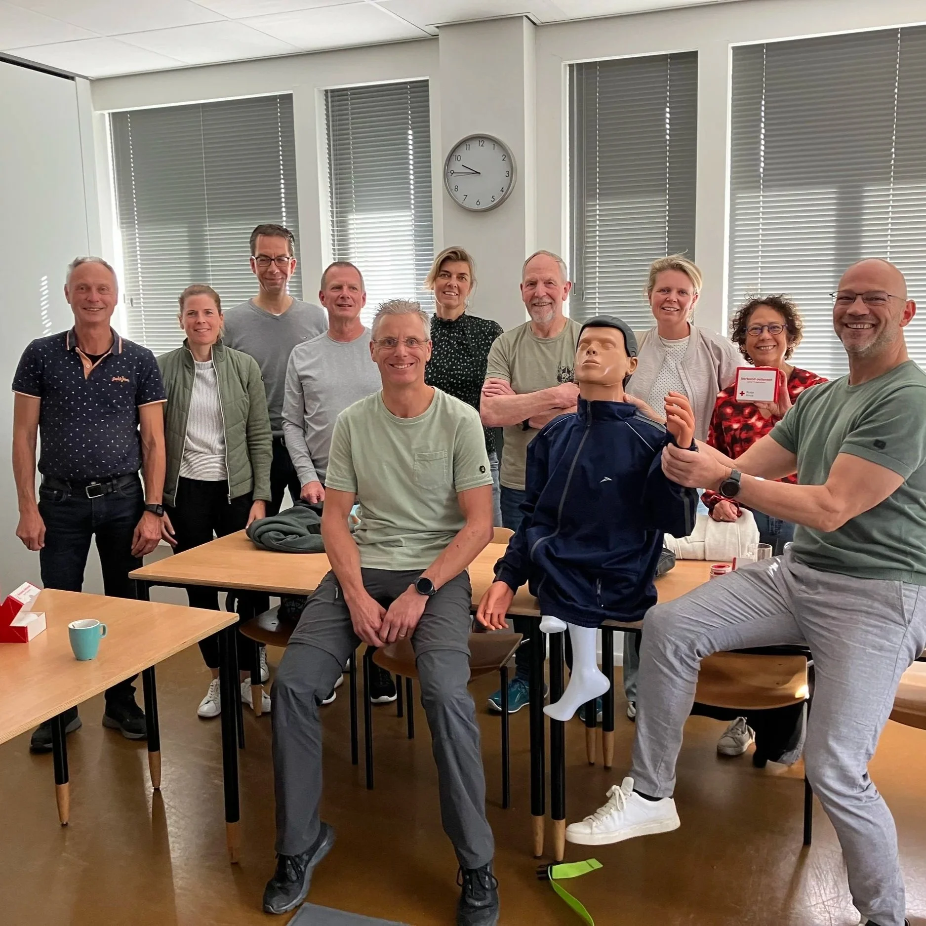 Aantal leden en de trainers hebben de cursus sport EHBO gehaald