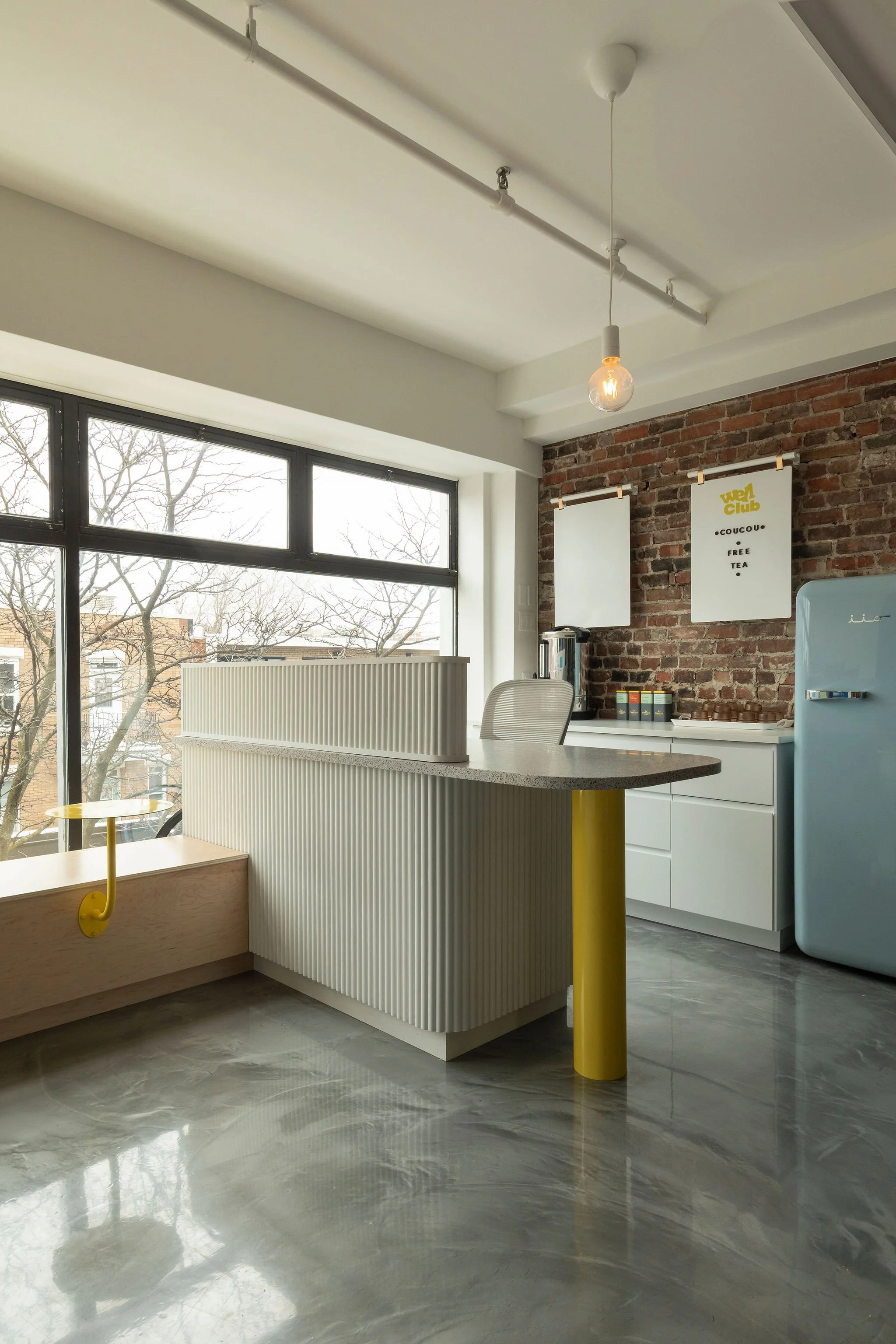 M ton intérieur-Well Club-pilates-reformer-comptoir.jpg