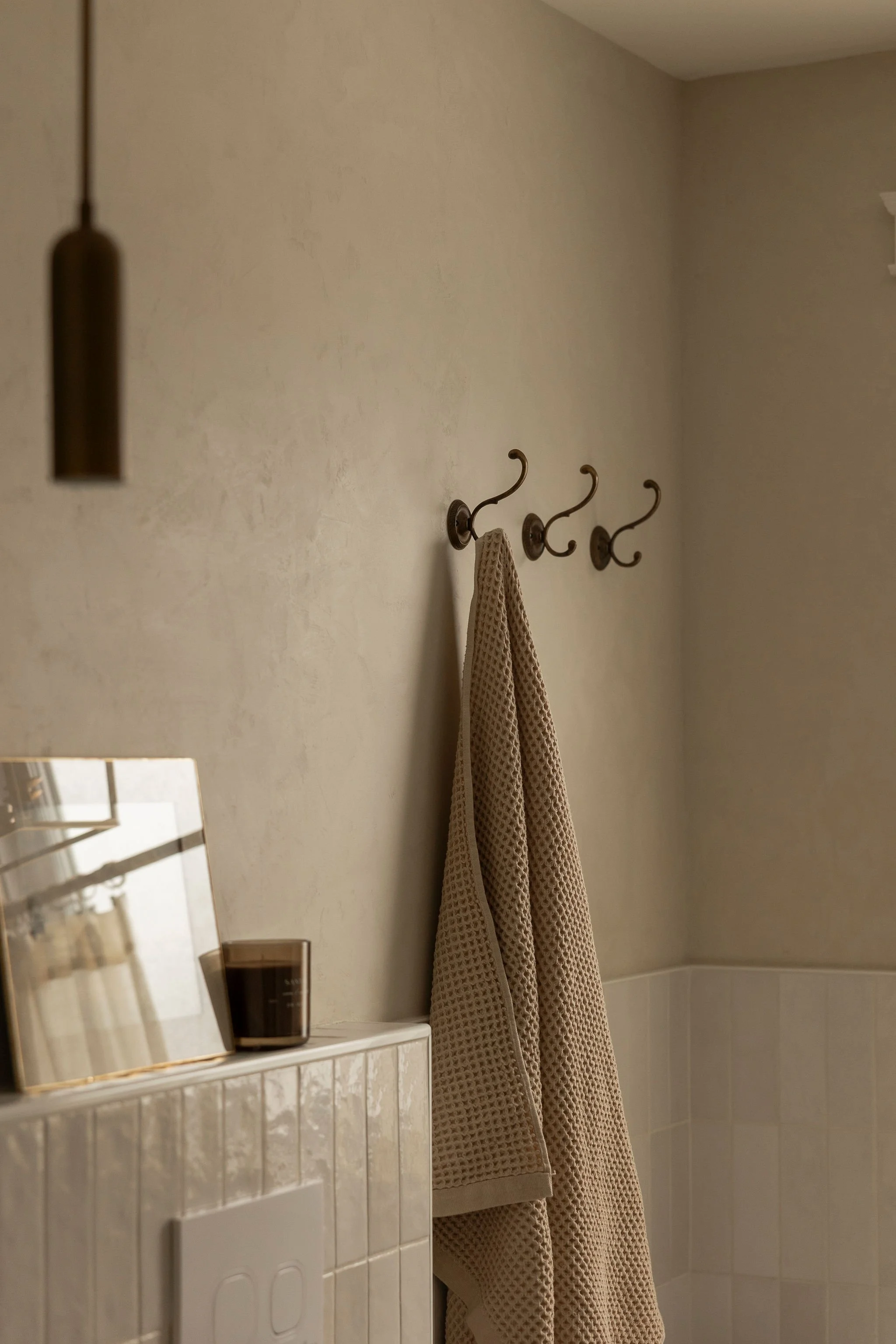 M ton intérieur-Salle de bain-crochet-bain-douche-peinture.jpg