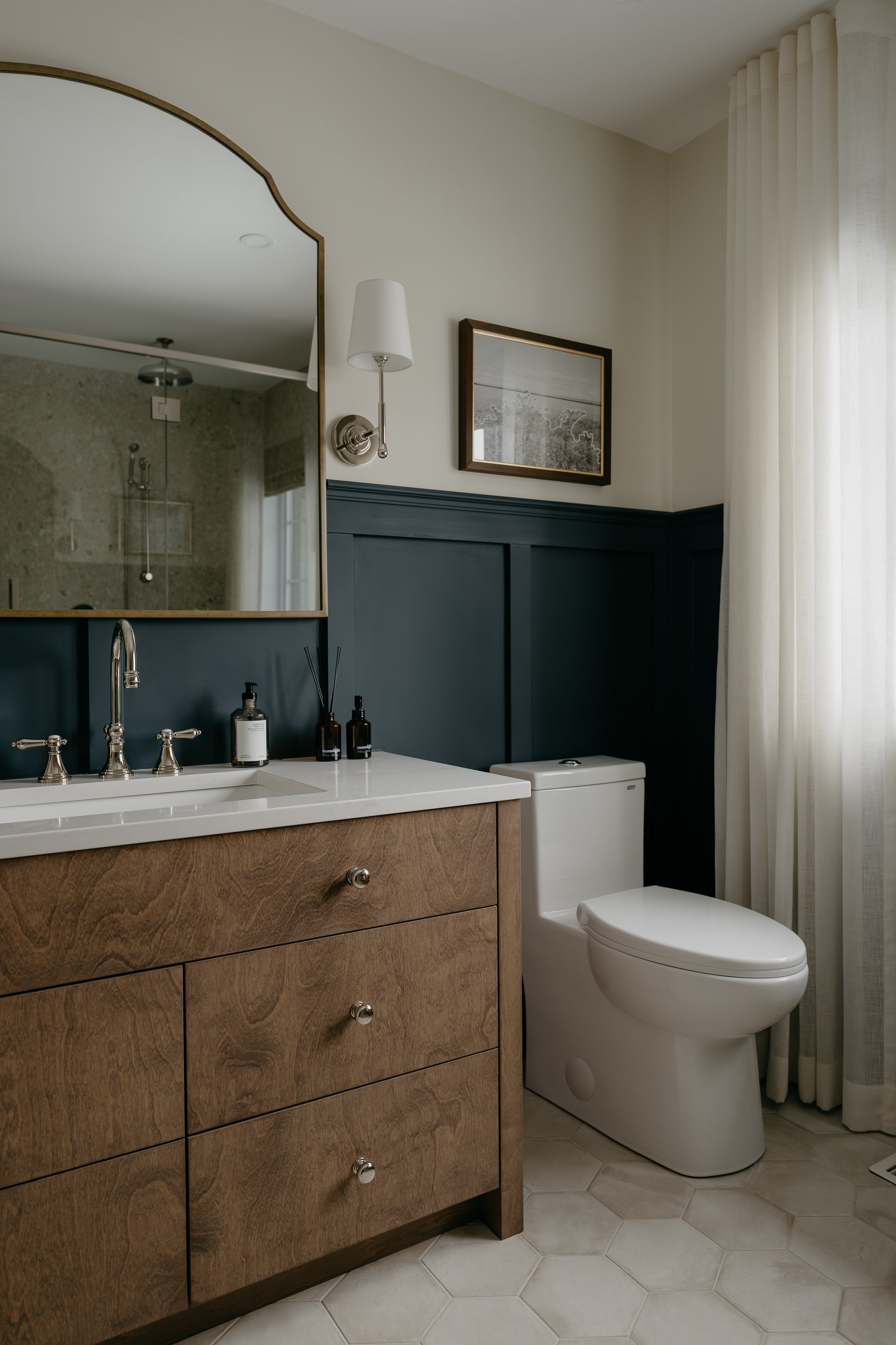 M ton intérieur-rénovation-vanité-luminaires-robinetterie.JPG