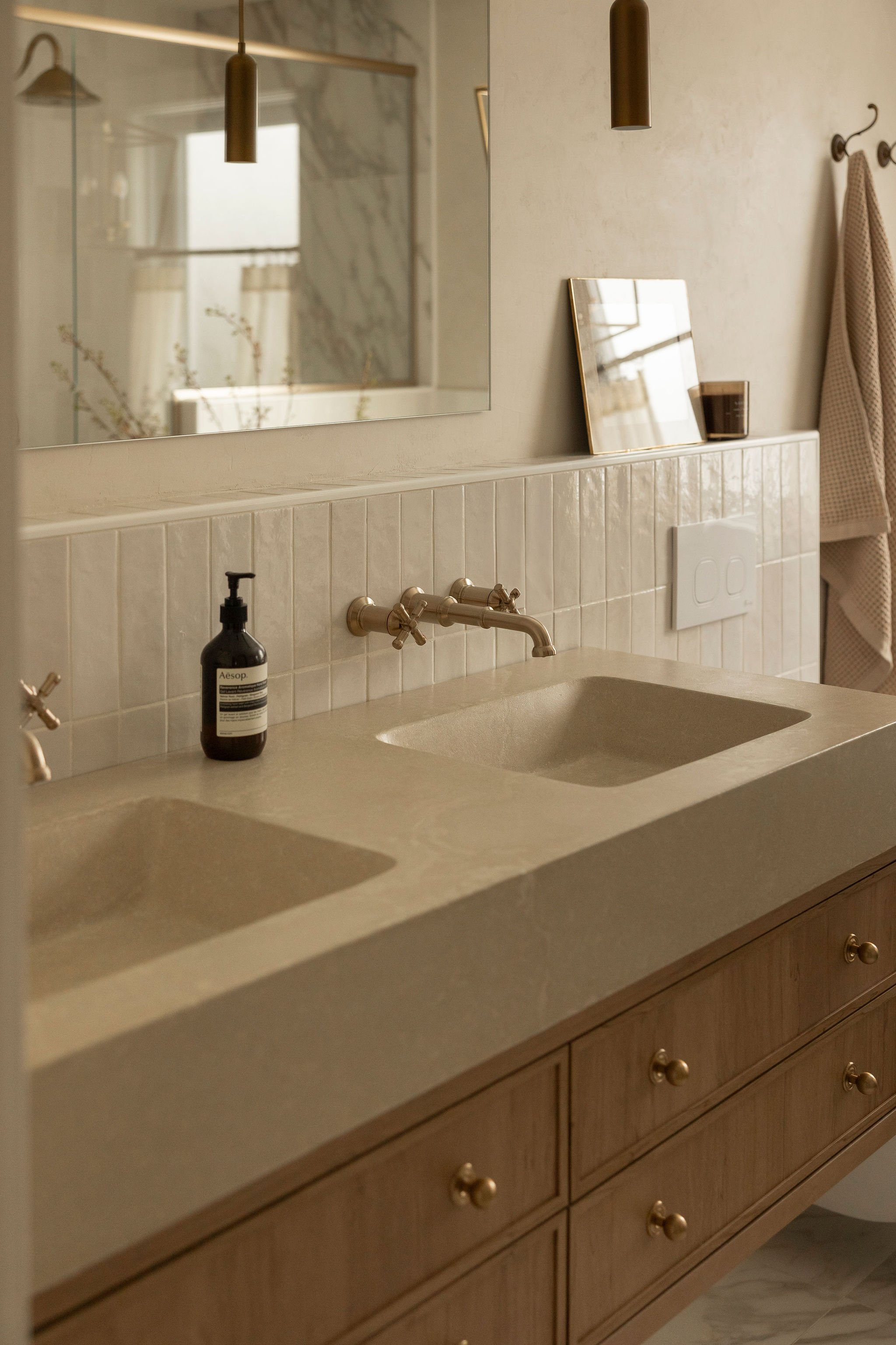 M ton intérieur-Salle de bain-Vanité-Rénovation.jpg