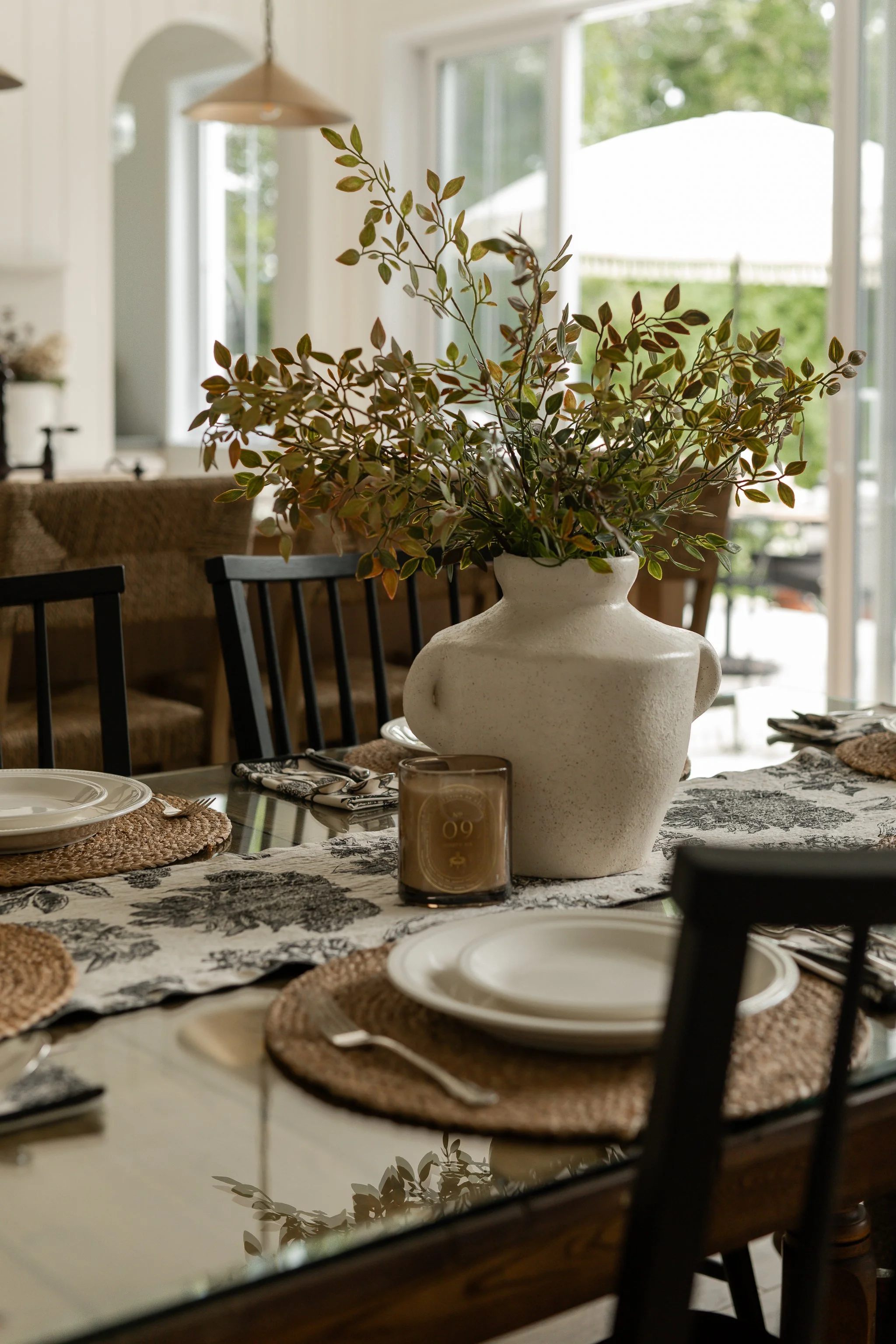 M ton intérieur-salleàmanger-table-design.JPG